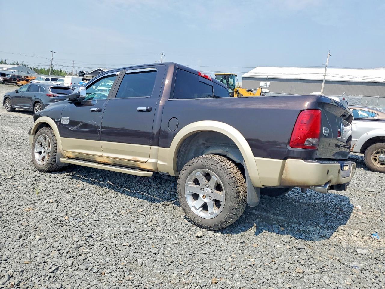 2011 Dodge Ram 1500 Brown vin: 1D7RV1CT3BS627468