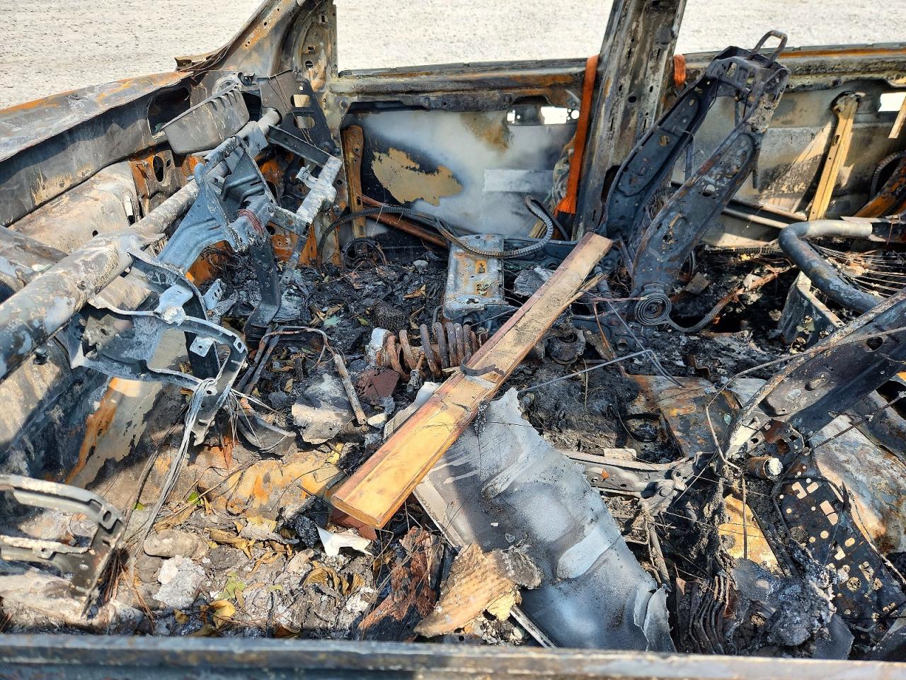 2010 Dodge Ram 1500 Burn vin: 1D7RV1CT4AS105740