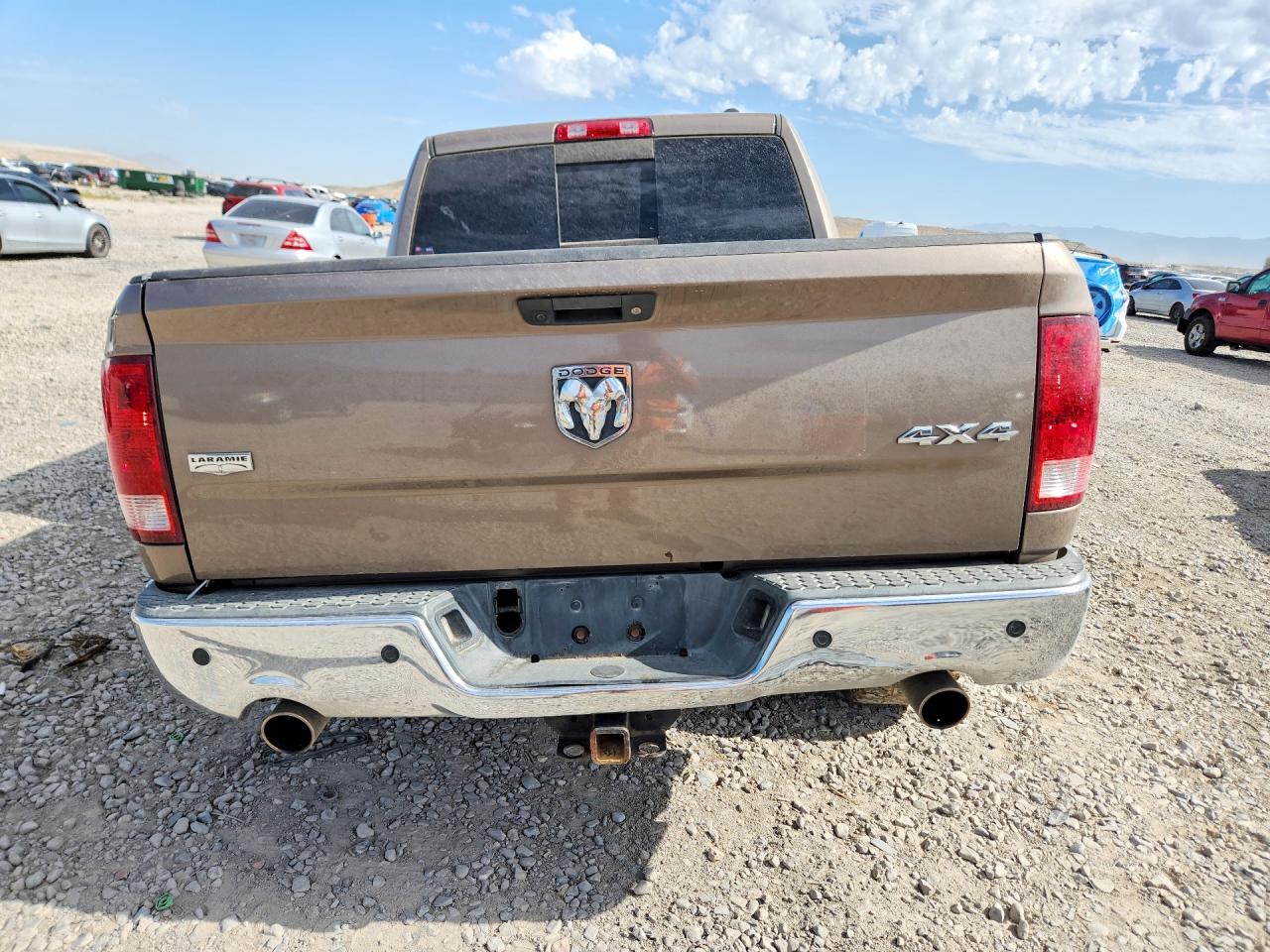2010 Dodge Ram 1500 Tan vin: 1D7RV1CT4AS160642