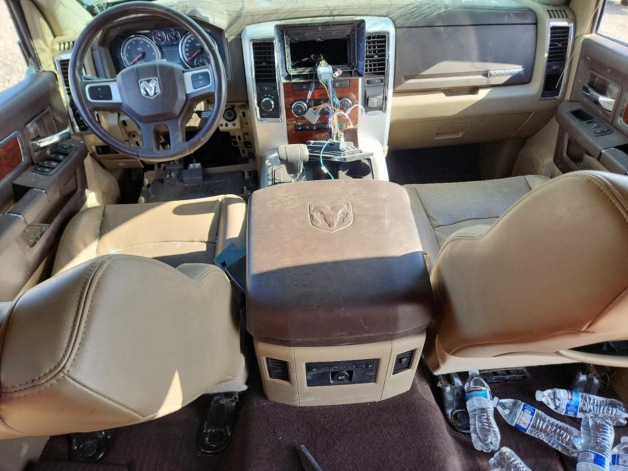 2010 Dodge Ram 1500 Tan vin: 1D7RV1CT4AS160642