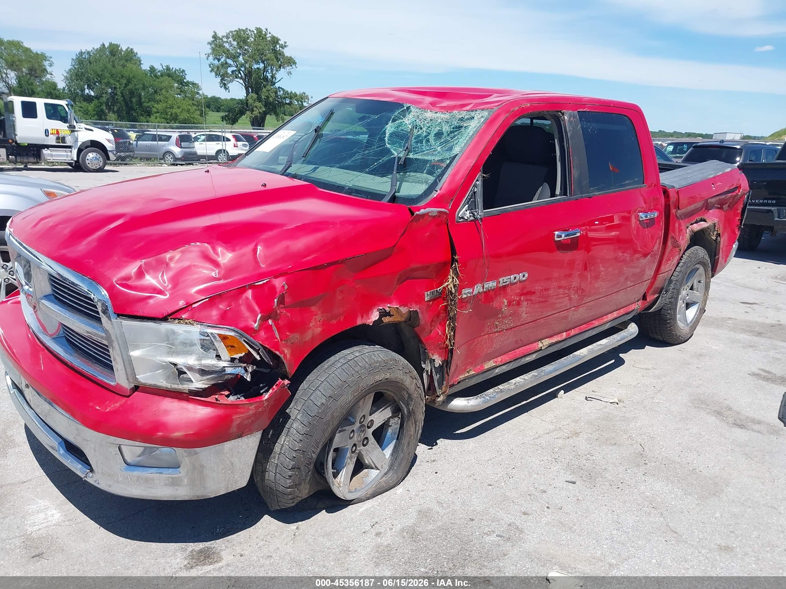 2011 Ram Ram 1500 Slt Красный vin: 1D7RV1CT4BS531025