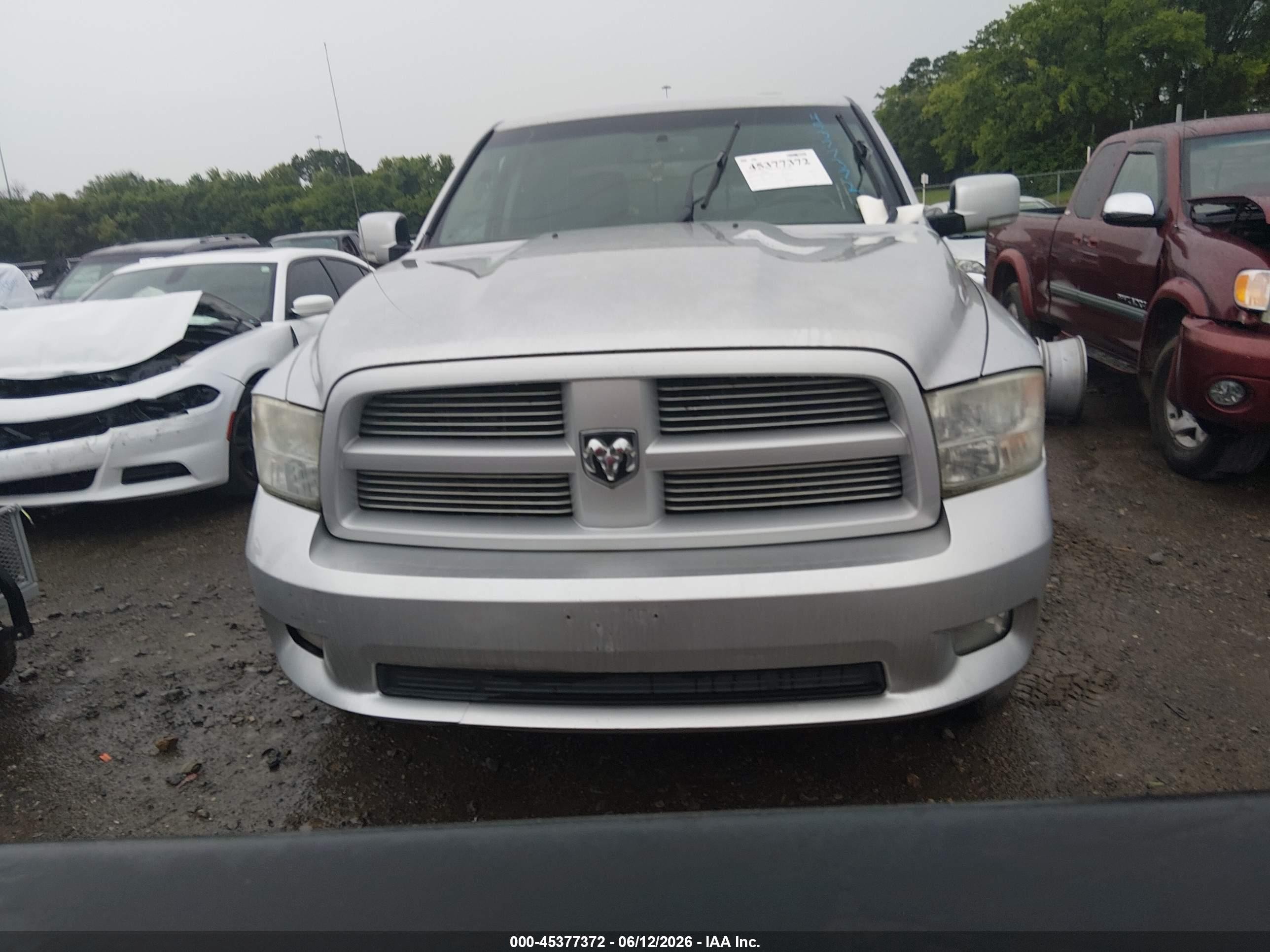 2011 Ram Ram 1500 Sport Серебряный vin: 1D7RV1CT4BS559925