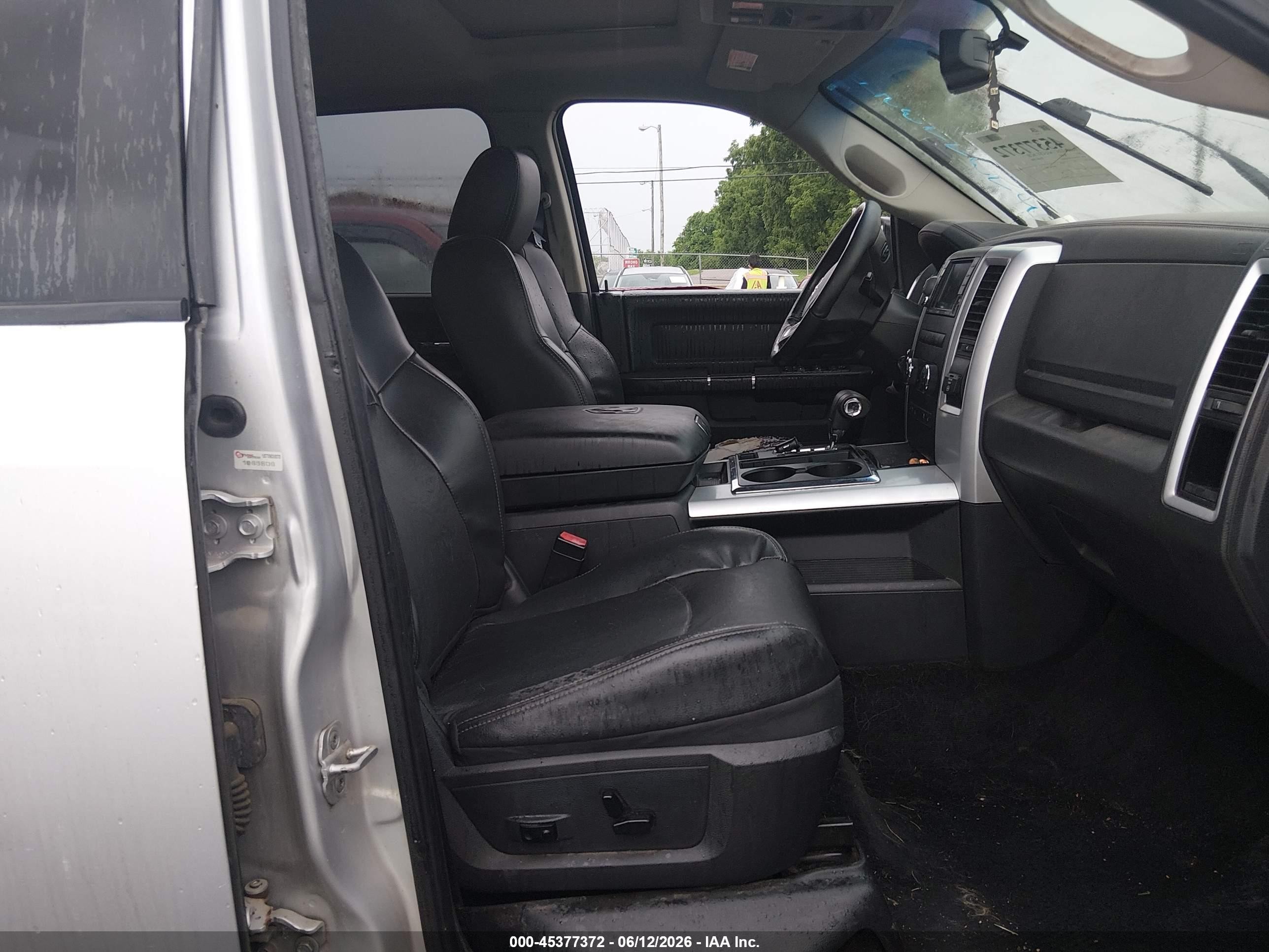 2011 Ram Ram 1500 Sport Серебряный vin: 1D7RV1CT4BS559925