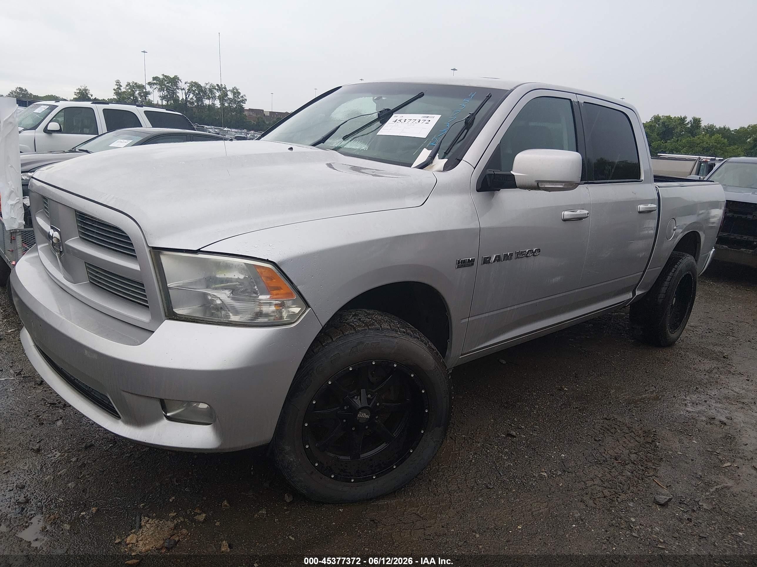 2011 Ram Ram 1500 Sport Серебряный vin: 1D7RV1CT4BS559925