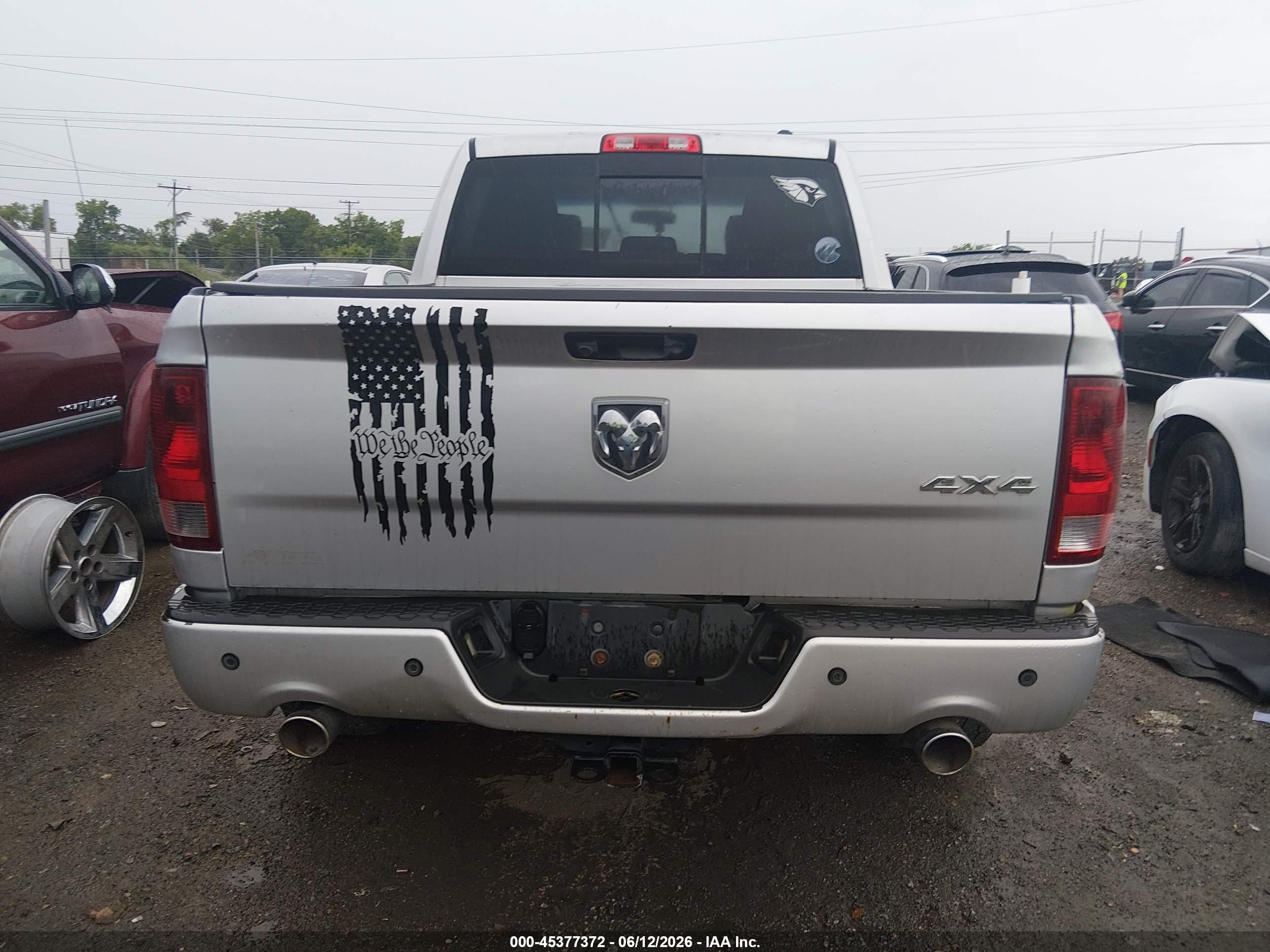 2011 Ram Ram 1500 Sport Серебряный vin: 1D7RV1CT4BS559925