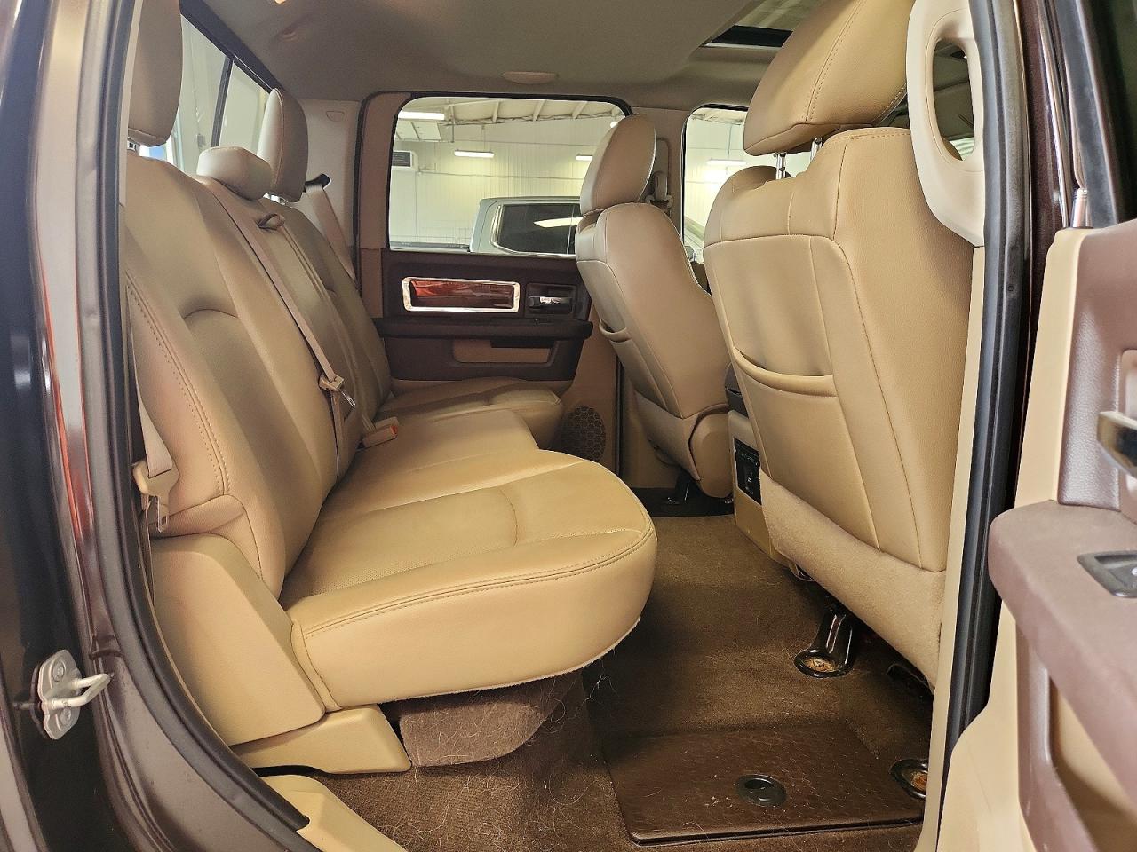 2011 Dodge Ram 1500 Brown vin: 1D7RV1CT4BS595775