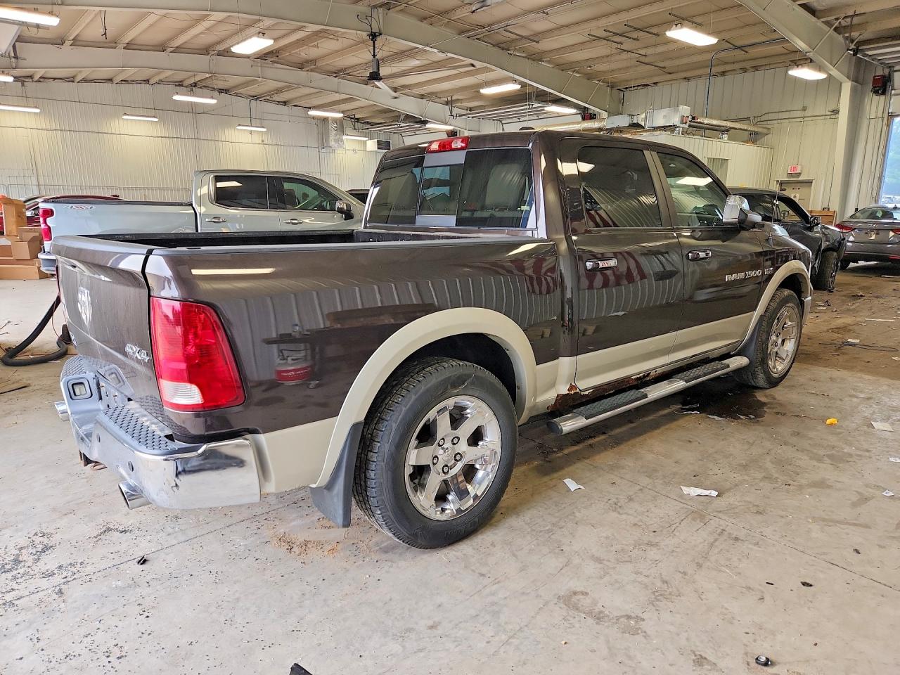 2011 Dodge Ram 1500 Brown vin: 1D7RV1CT4BS595775