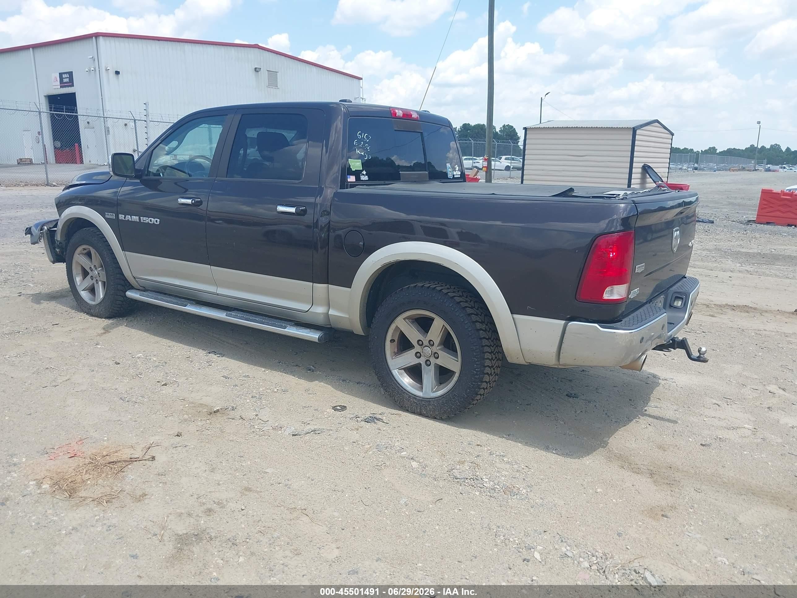 2011 Ram Ram 1500 Laramie Brown vin: 1D7RV1CT4BS646157