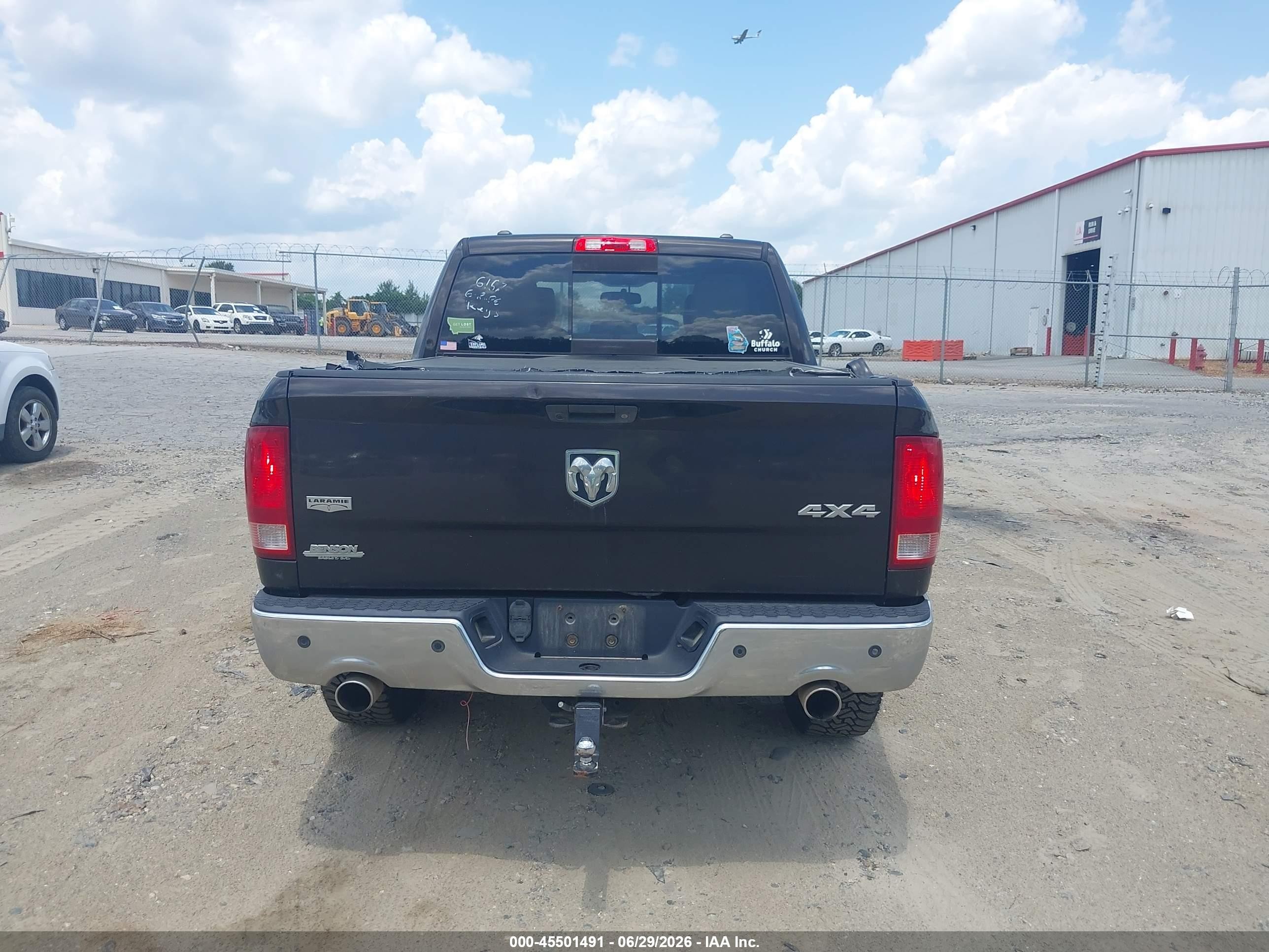 2011 Ram Ram 1500 Laramie Brown vin: 1D7RV1CT4BS646157