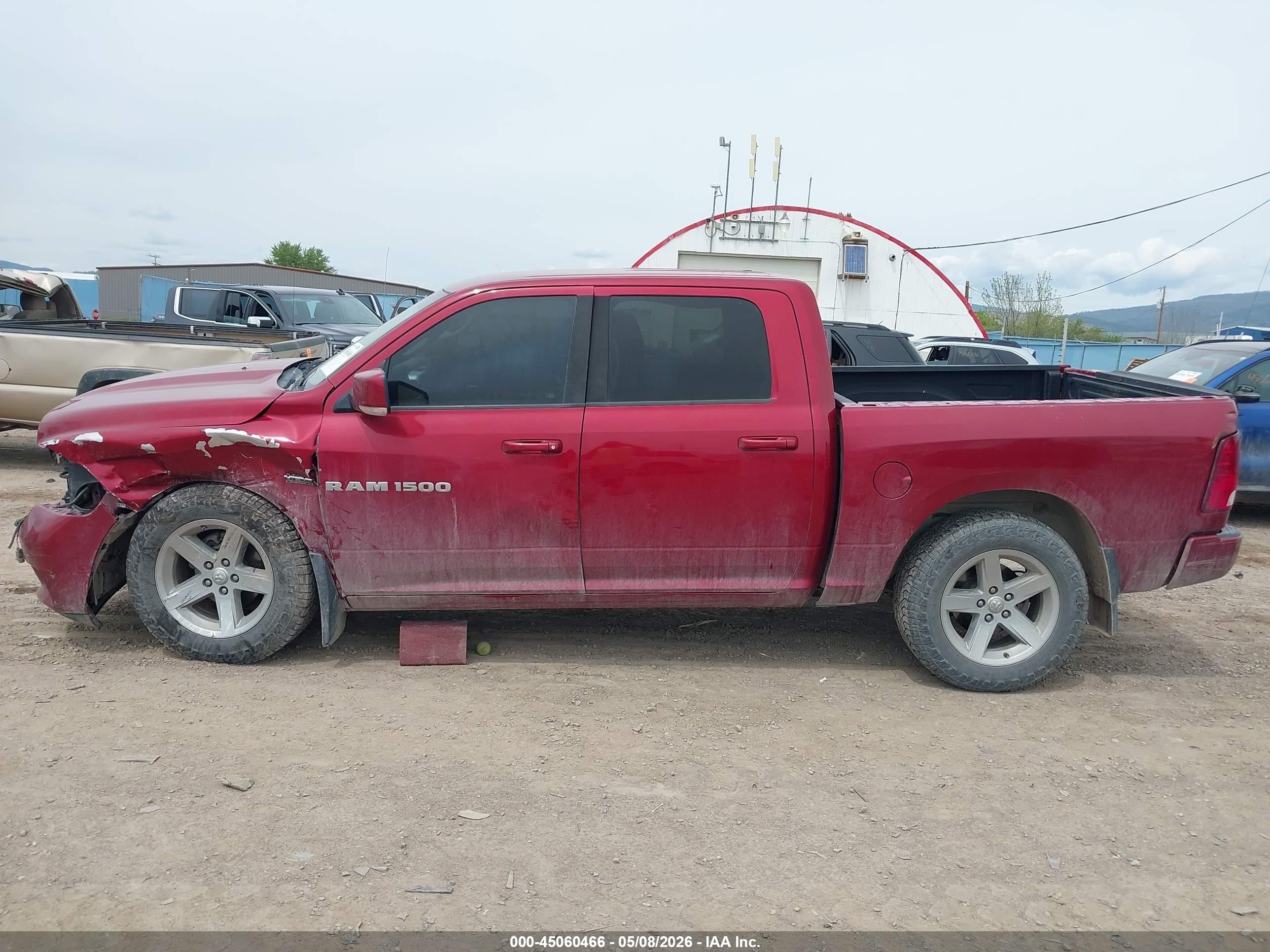 2011 Ram Ram 1500 Sport Темно-бордовый vin: 1D7RV1CT4BS660589