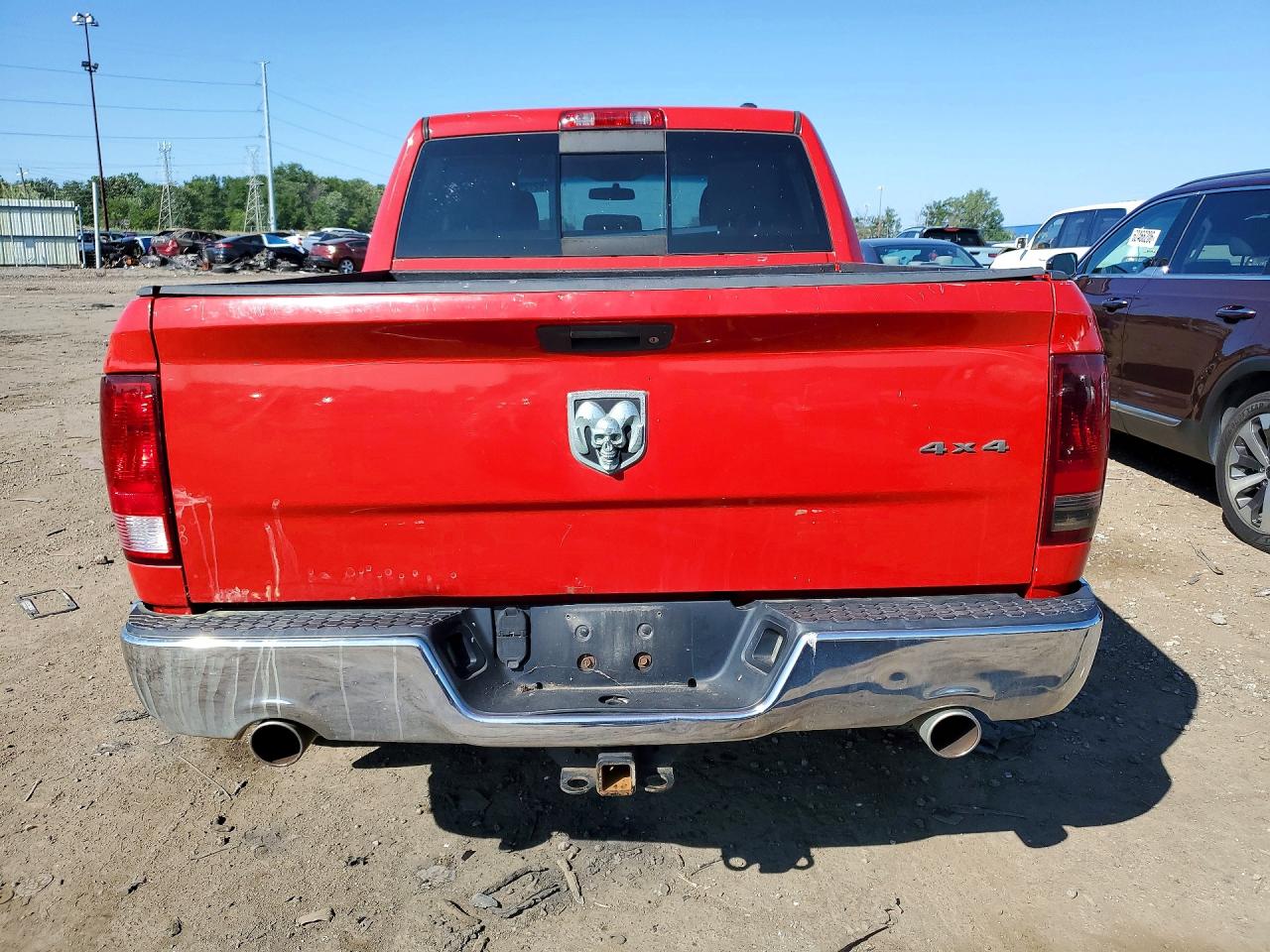 2011 Dodge Ram 1500 Red vin: 1D7RV1CT4BS683449