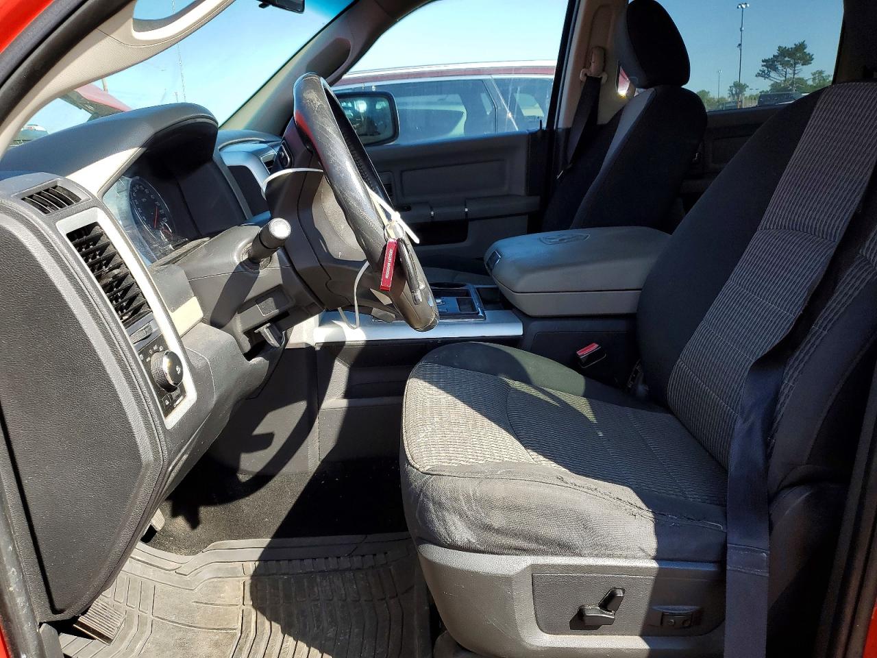 2011 Dodge Ram 1500 Red vin: 1D7RV1CT4BS683449