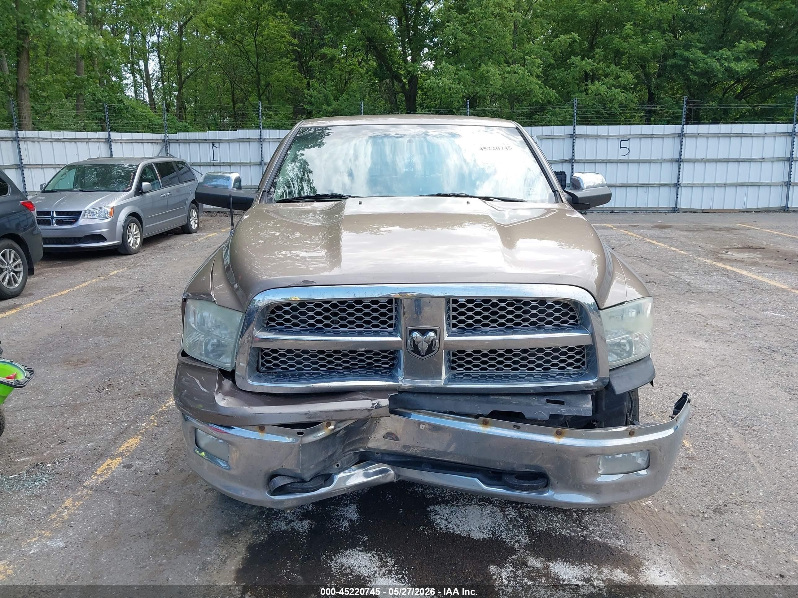 2010 Dodge Ram 1500 Laramie Beige vin: 1D7RV1CT5AS148306