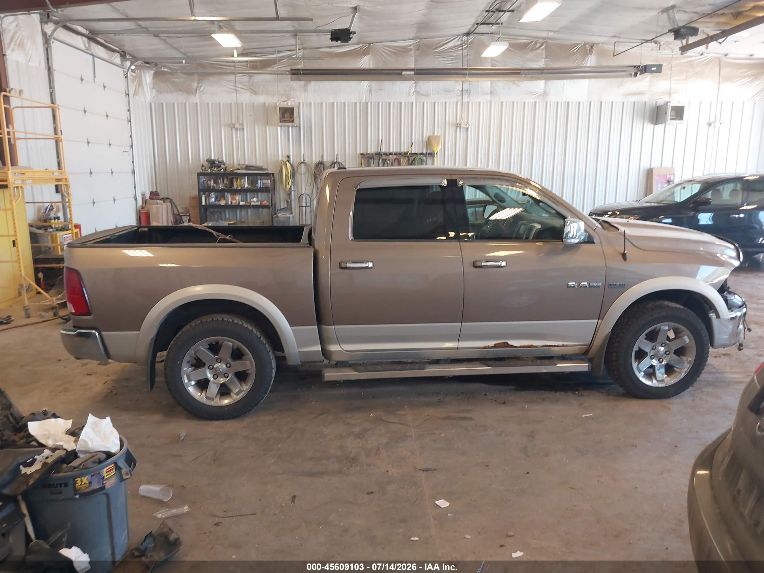 2010 Dodge Ram 1500 Laramie Brown vin: 1D7RV1CT5AS180964