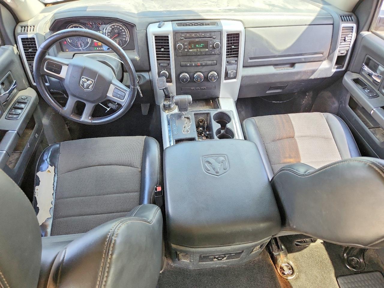 2010 Dodge Ram 1500 Silver vin: 1D7RV1CT5AS181306