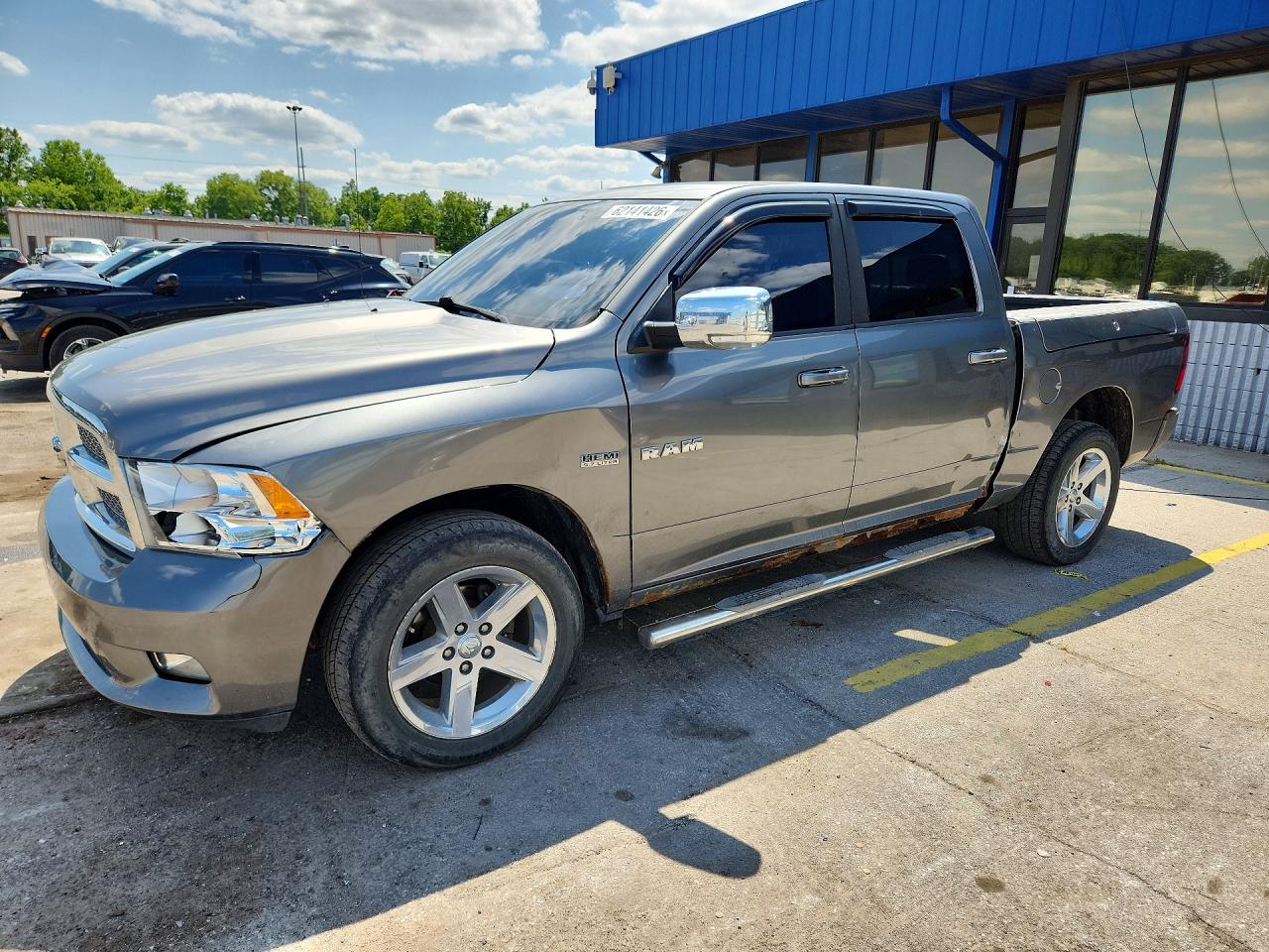2010 Dodge Ram 1500 Silver vin: 1D7RV1CT5AS181306