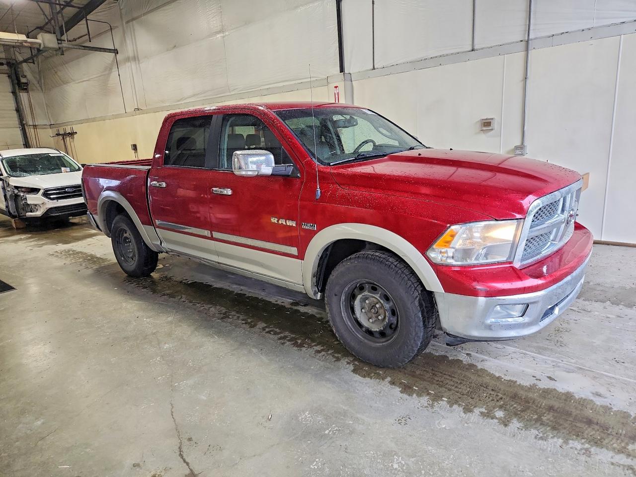 2010 Dodge Ram 1500 Red vin: 1D7RV1CT5AS255033