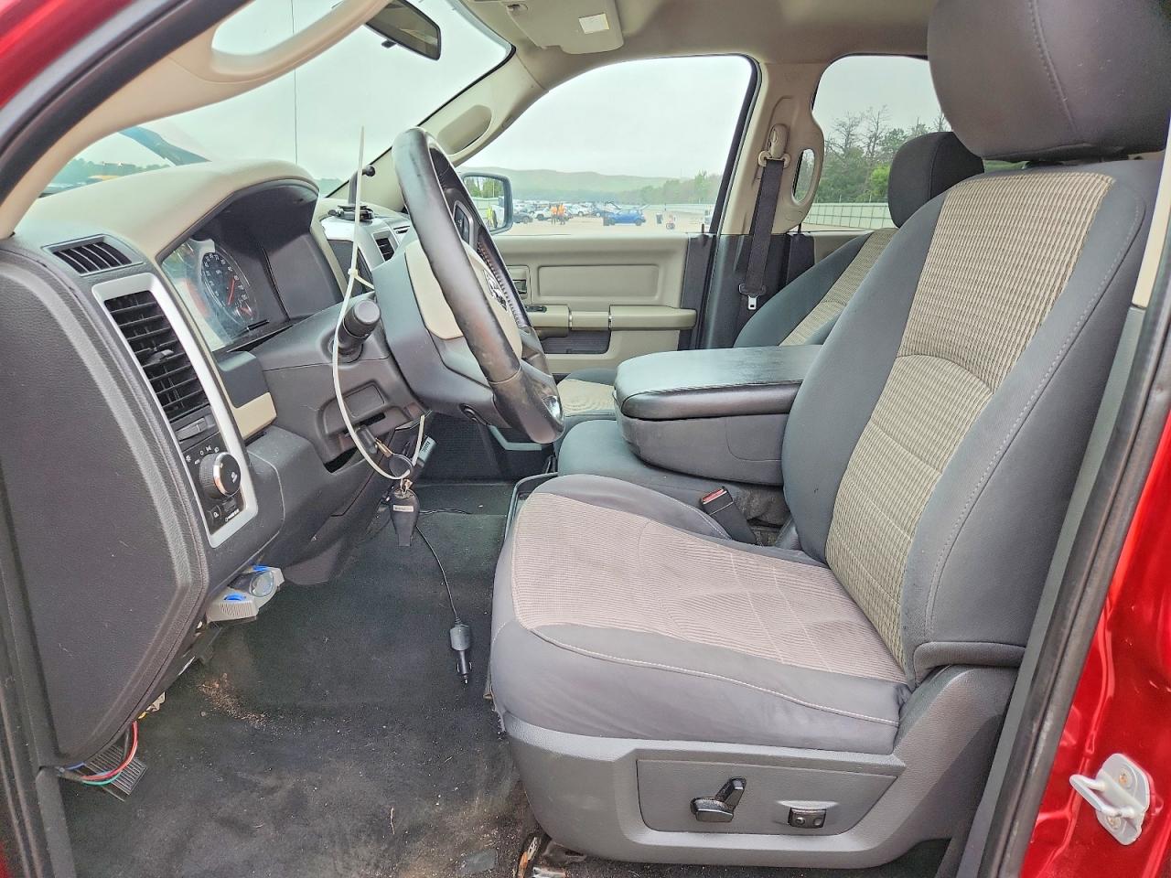 2011 Dodge Ram 1500 Red vin: 1D7RV1CT5BS659659