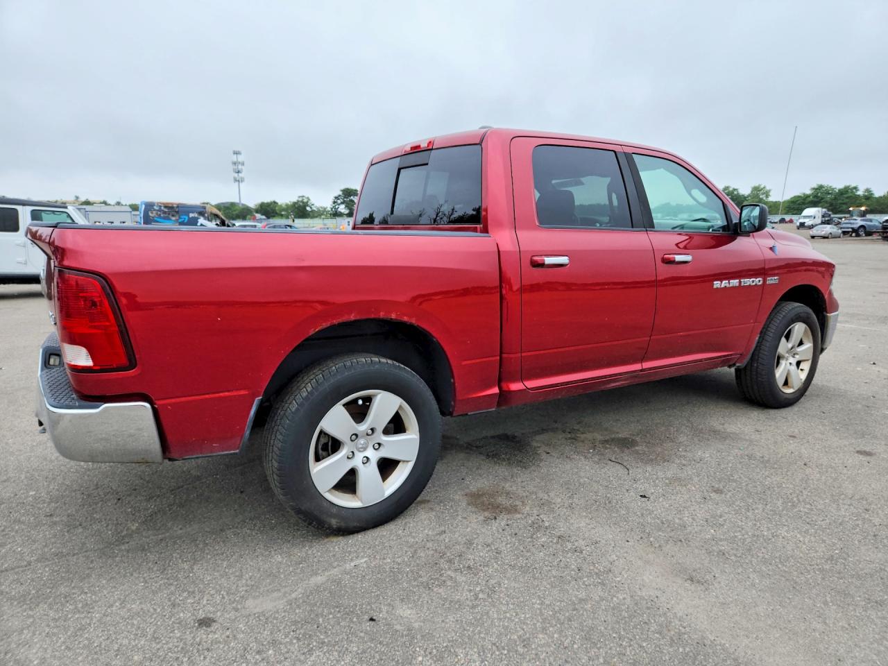 2011 Dodge Ram 1500 Red vin: 1D7RV1CT5BS659659