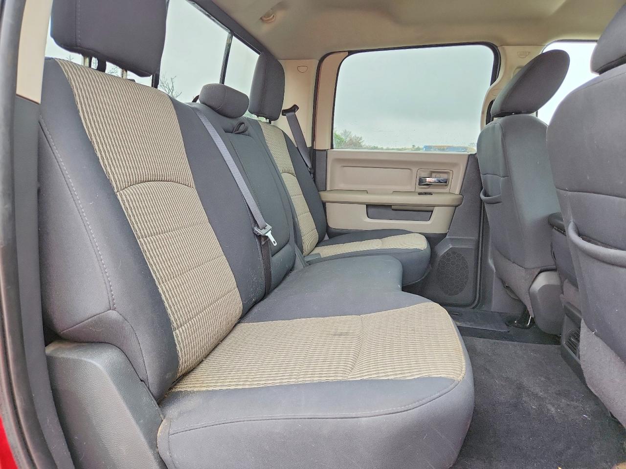 2011 Dodge Ram 1500 Red vin: 1D7RV1CT5BS659659
