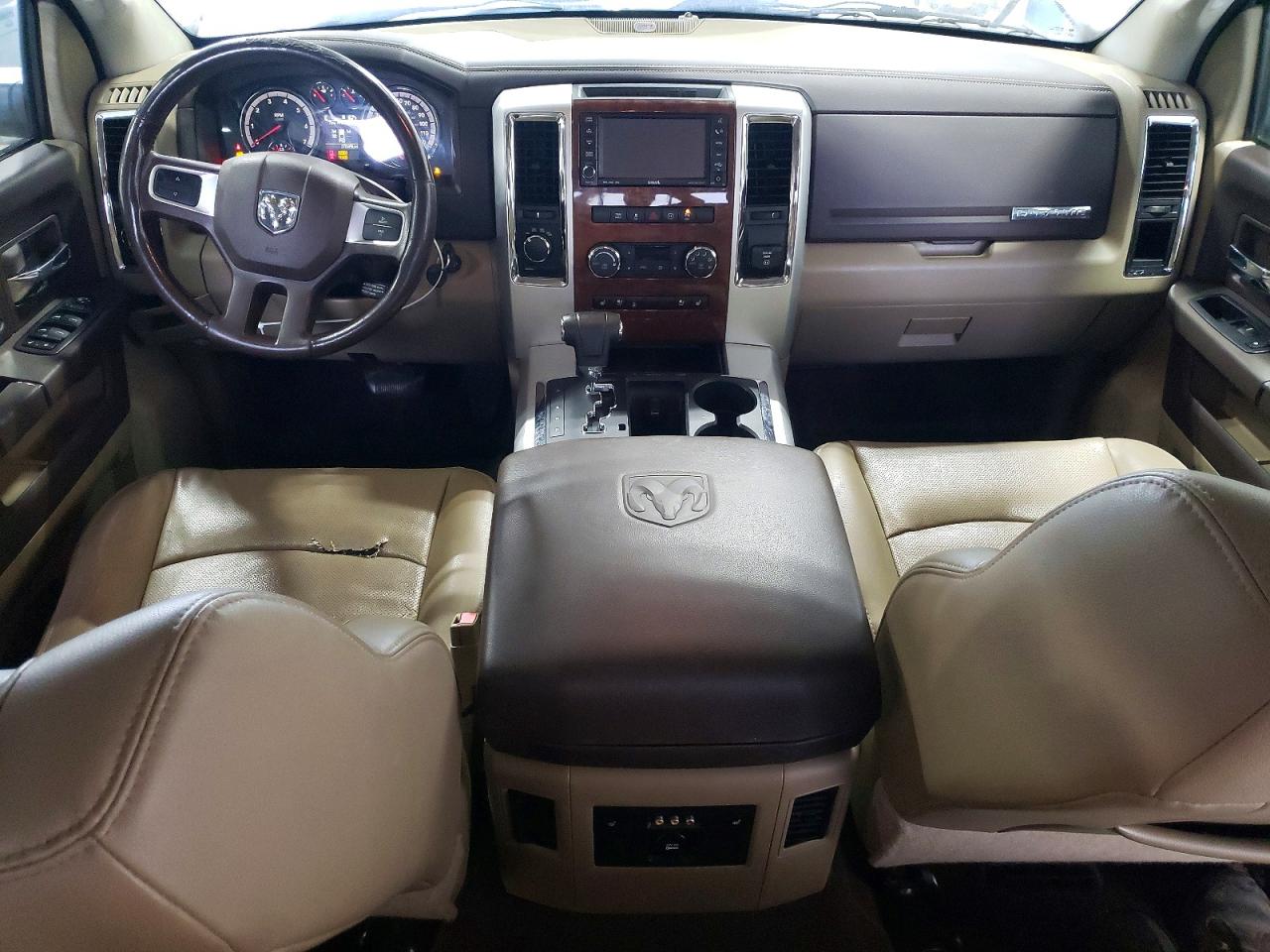 2010 Dodge Ram 1500 White vin: 1D7RV1CT6AS153739