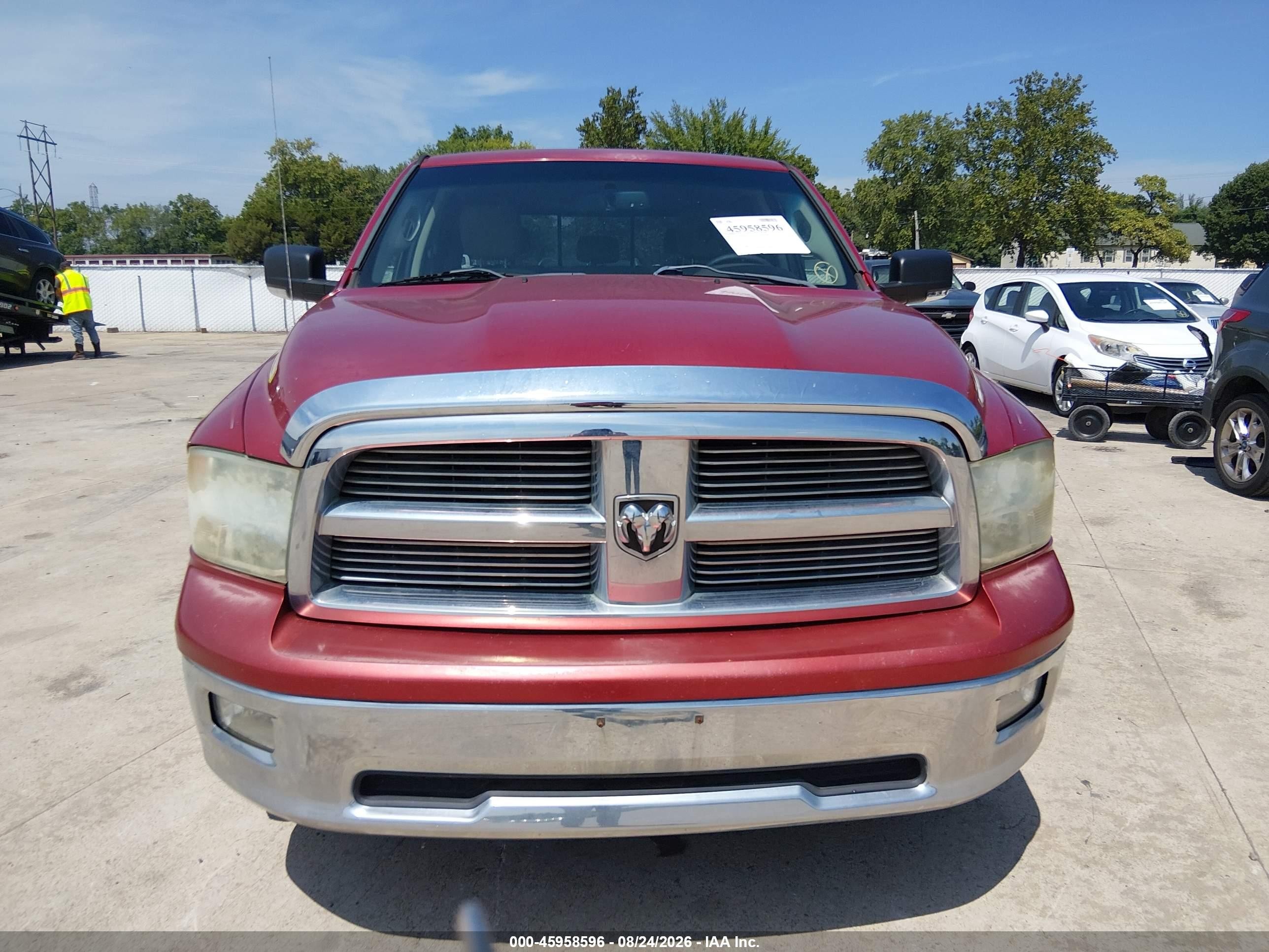 2010 Dodge Ram 1500 Slt/sport/trx Красный vin: 1D7RV1CT6AS205533