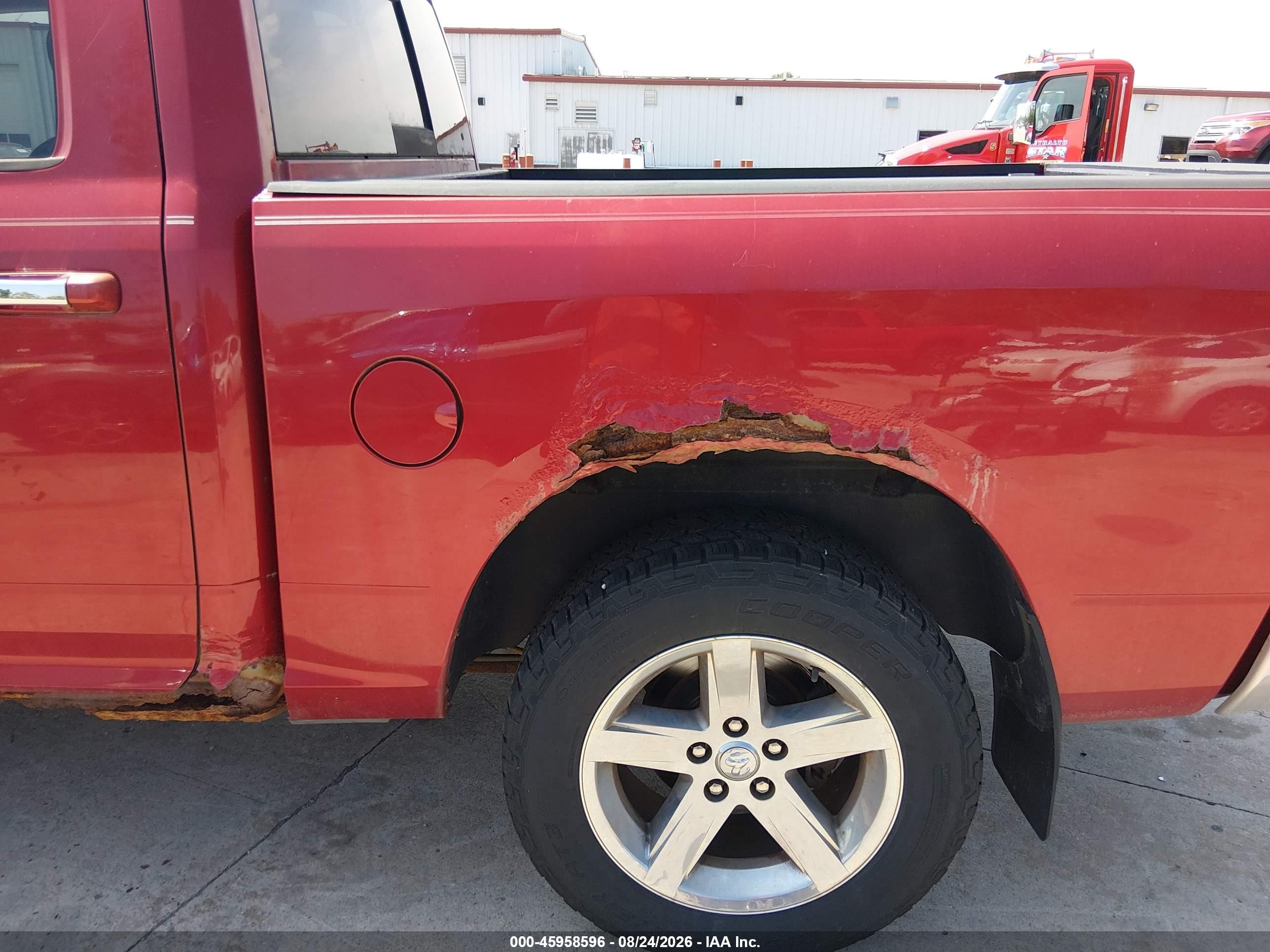 2010 Dodge Ram 1500 Slt/sport/trx Красный vin: 1D7RV1CT6AS205533