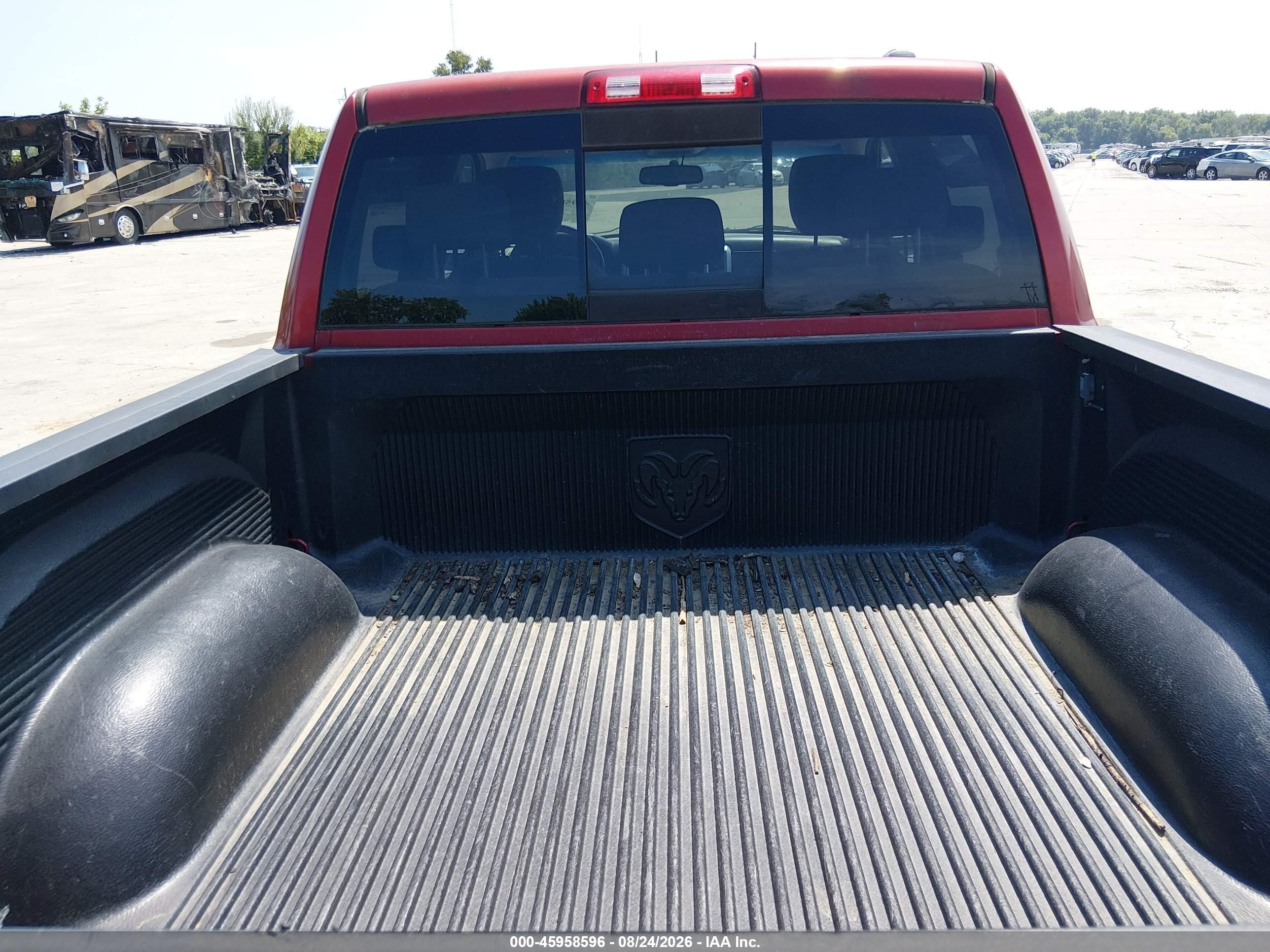 2010 Dodge Ram 1500 Slt/sport/trx Красный vin: 1D7RV1CT6AS205533