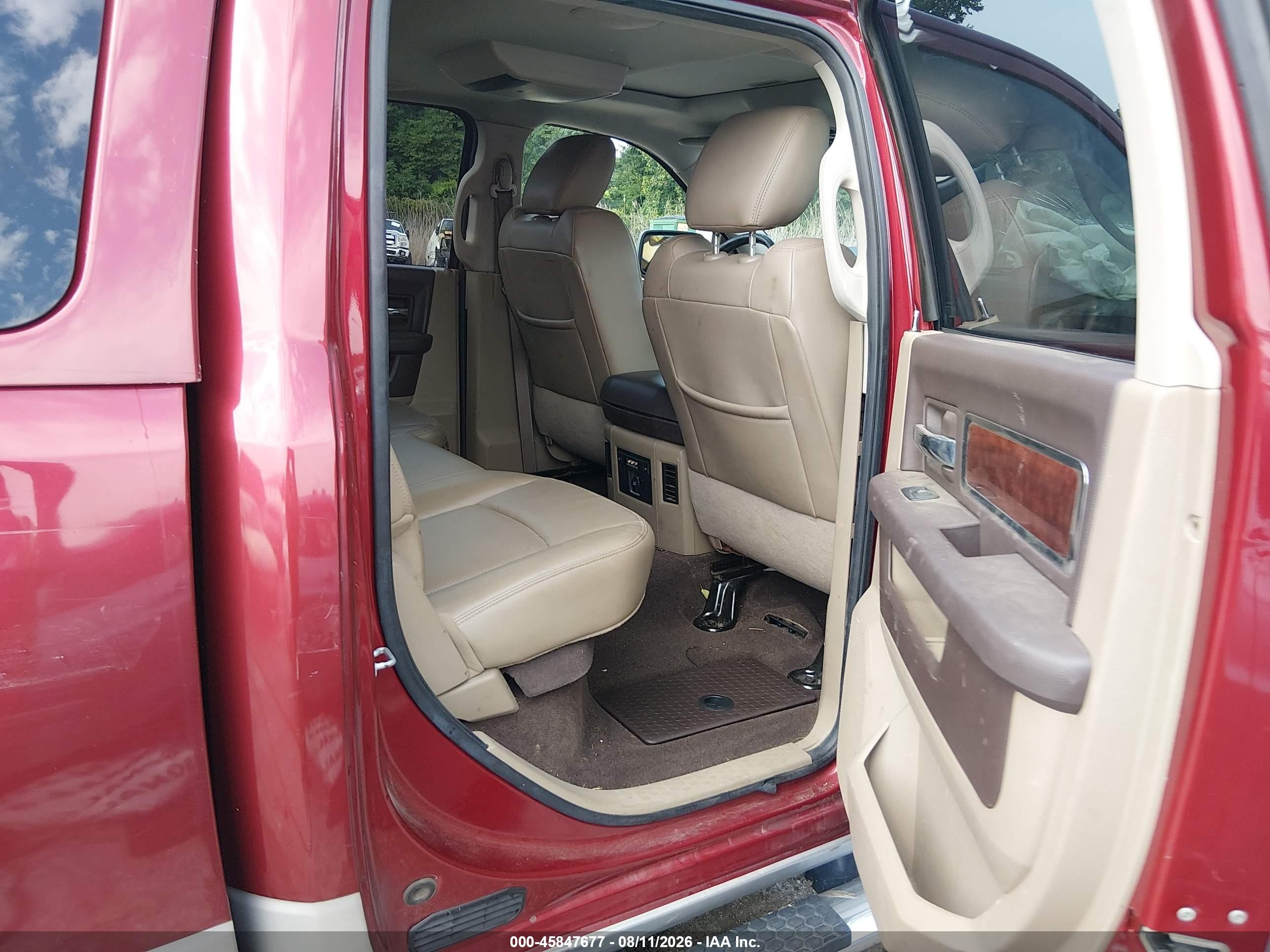 2011 Ram Ram 1500 Laramie Красный vin: 1D7RV1CT6BS545556