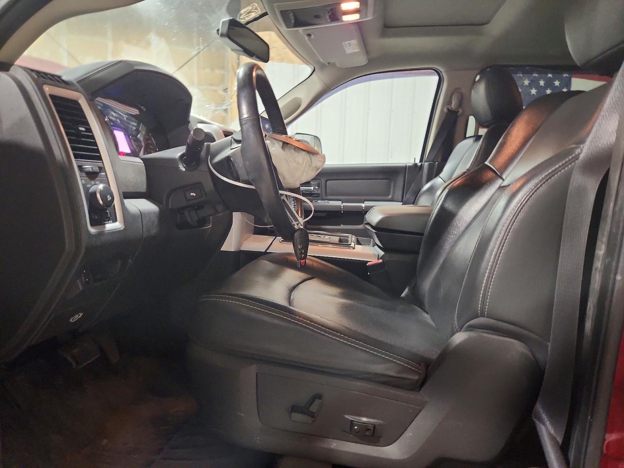 2011 Dodge 1500 Laramie Красный vin: 1D7RV1CT6BS546254