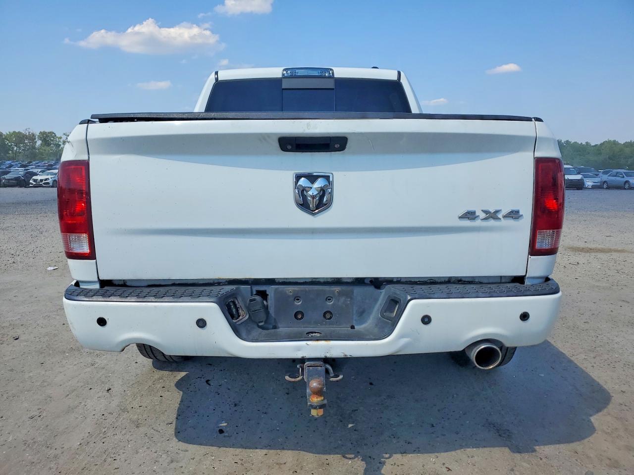 2011 Dodge Ram 1500 White vin: 1D7RV1CT6BS557836