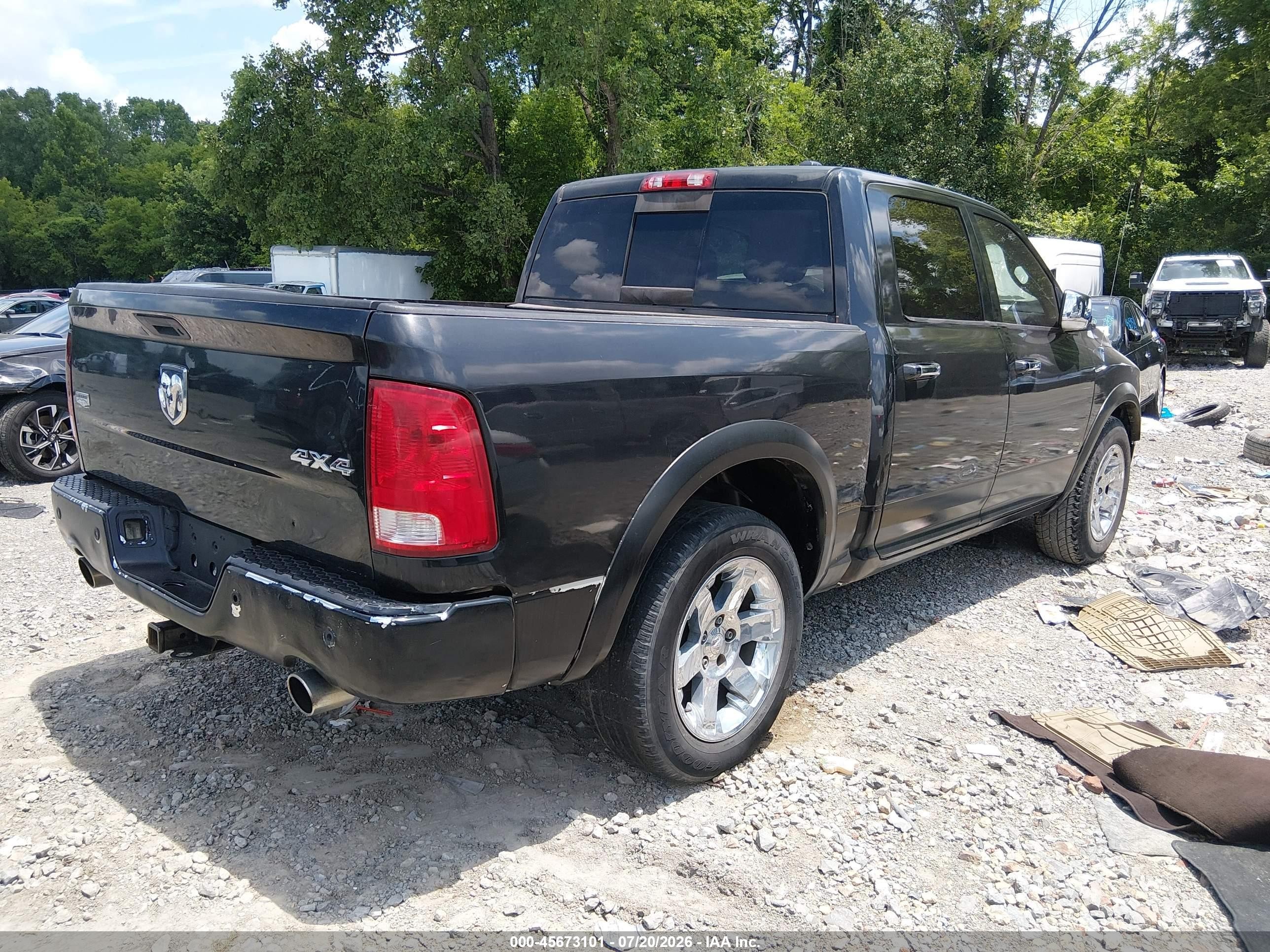 2011 Ram Ram 1500 Laramie Черный vin: 1D7RV1CT6BS616402