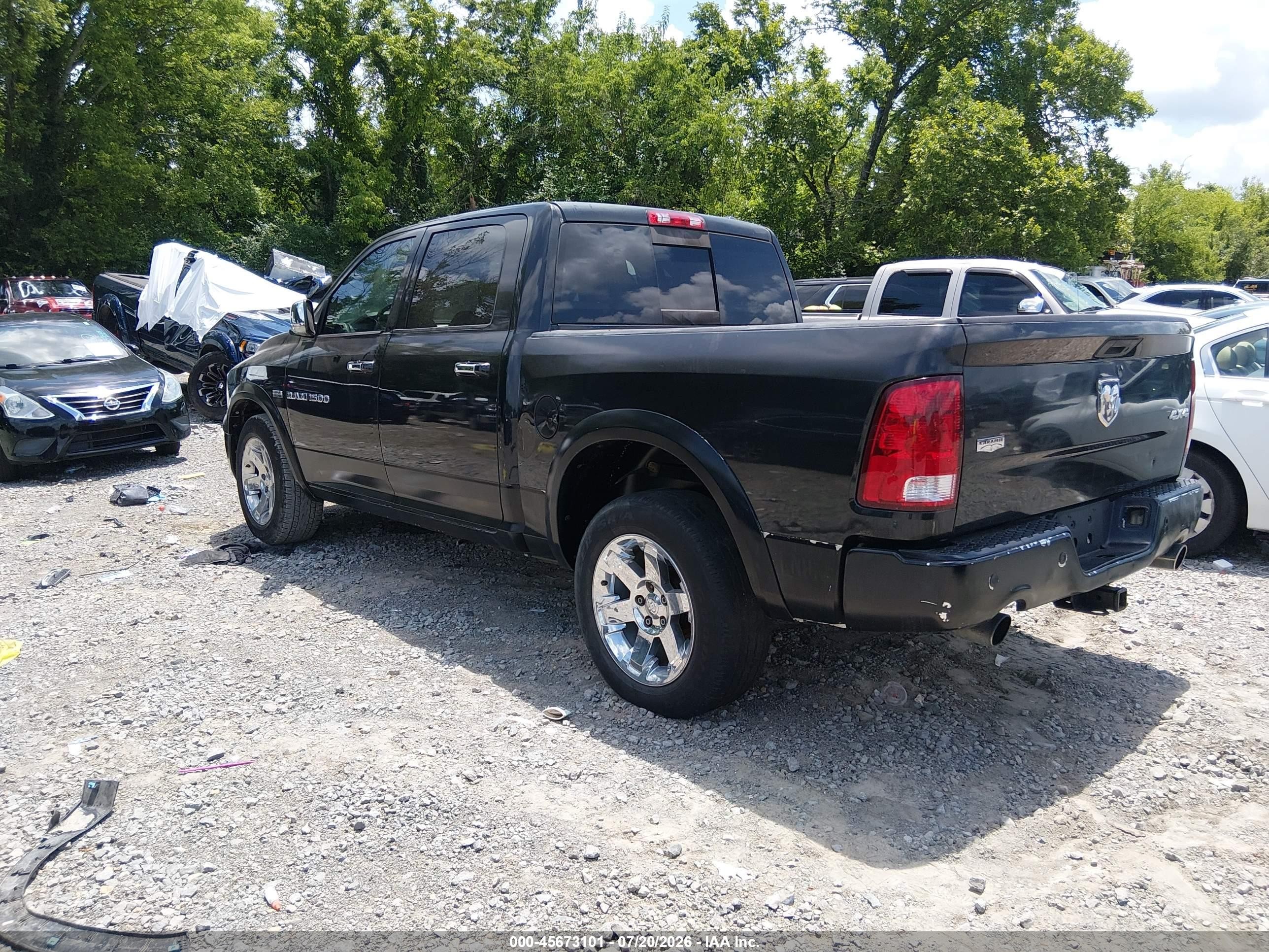 2011 Ram Ram 1500 Laramie Черный vin: 1D7RV1CT6BS616402