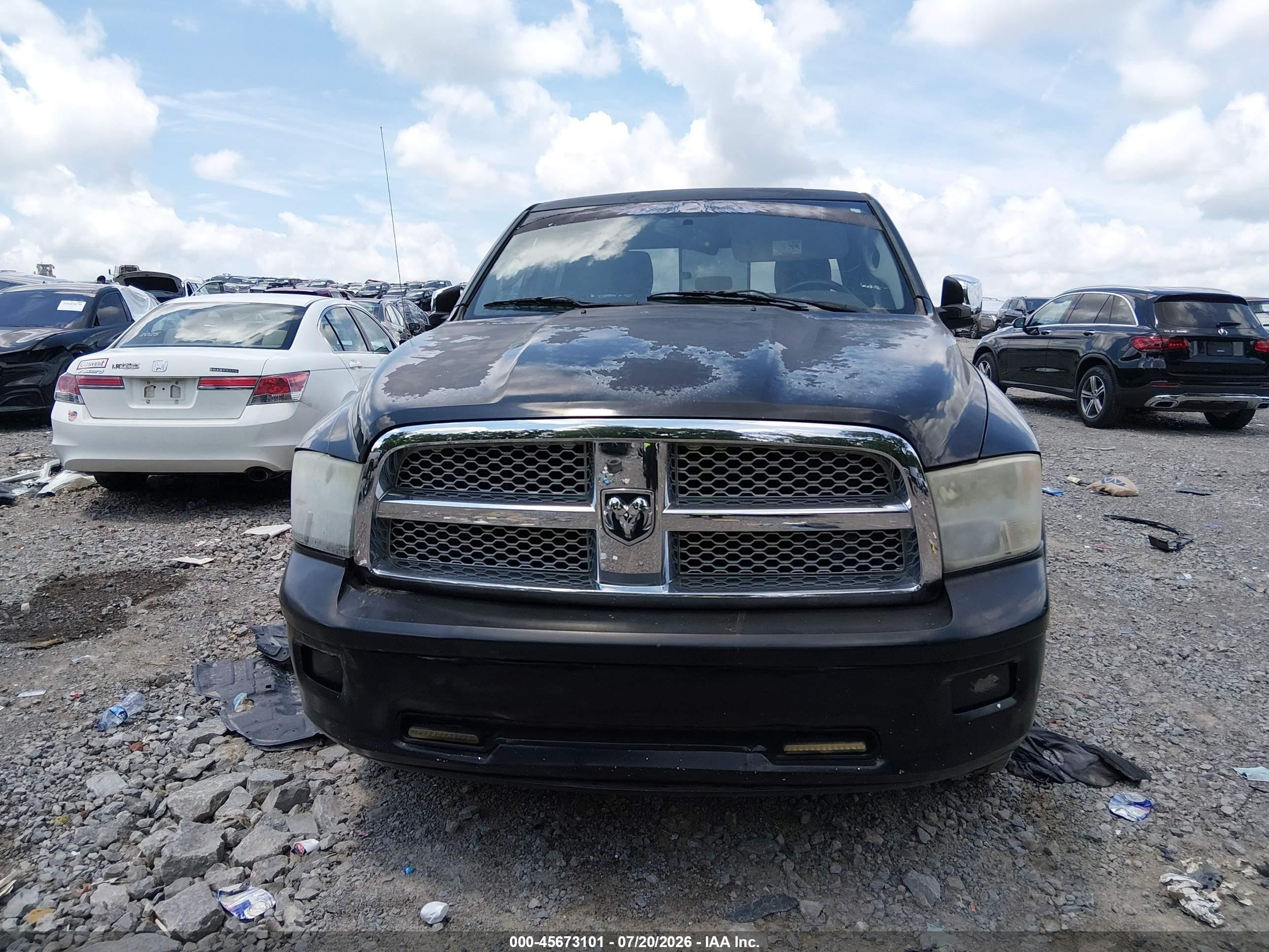 2011 Ram Ram 1500 Laramie Черный vin: 1D7RV1CT6BS616402
