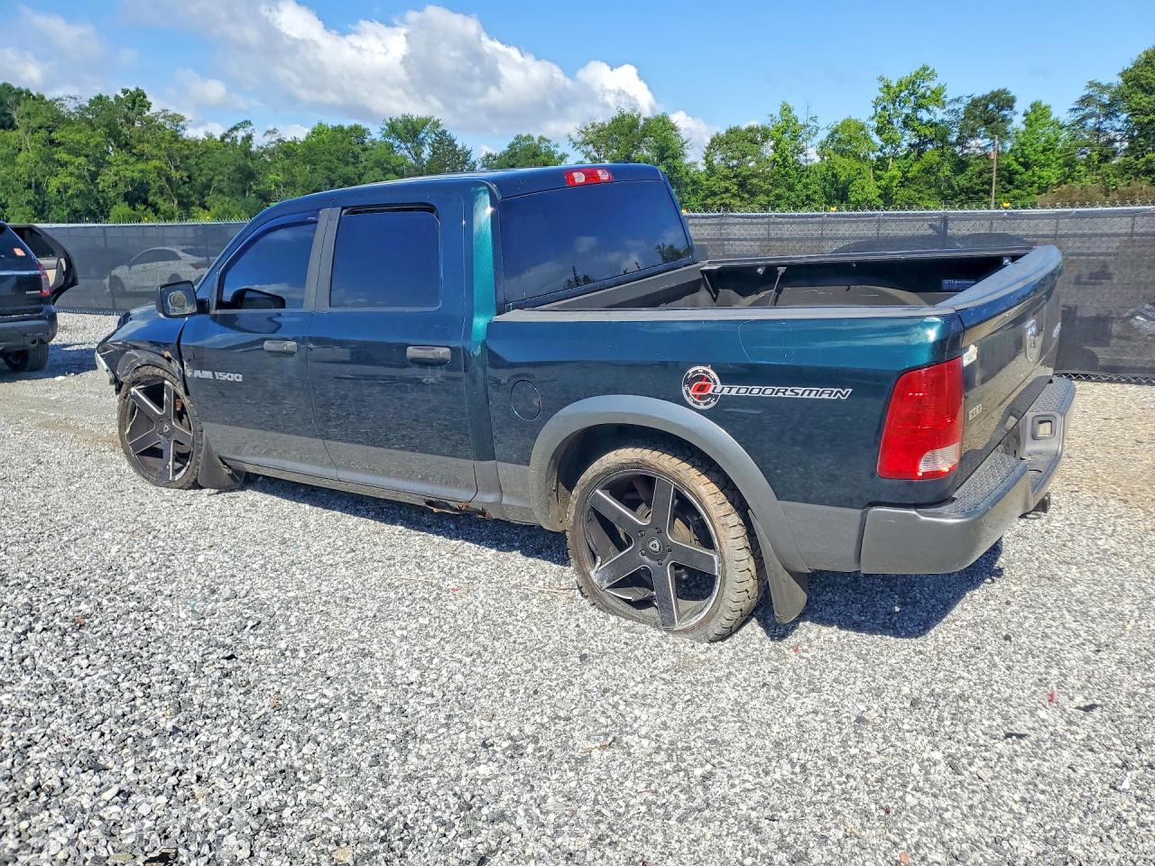2011 Dodge Ram 1500 Green vin: 1D7RV1CT6BS655751