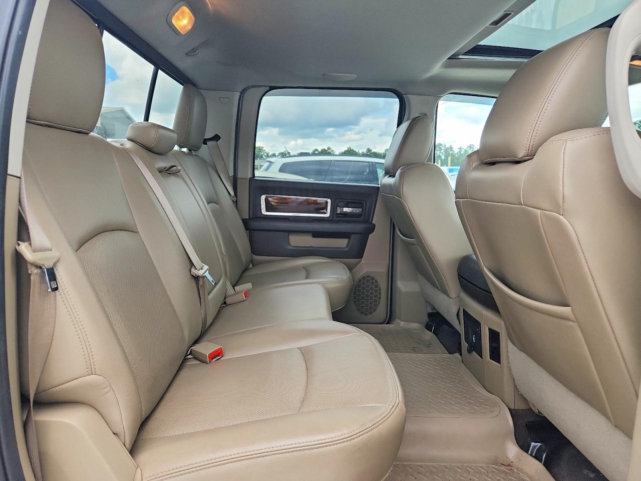 2011 Dodge Ram 1500 White vin: 1D7RV1CT6BS691214