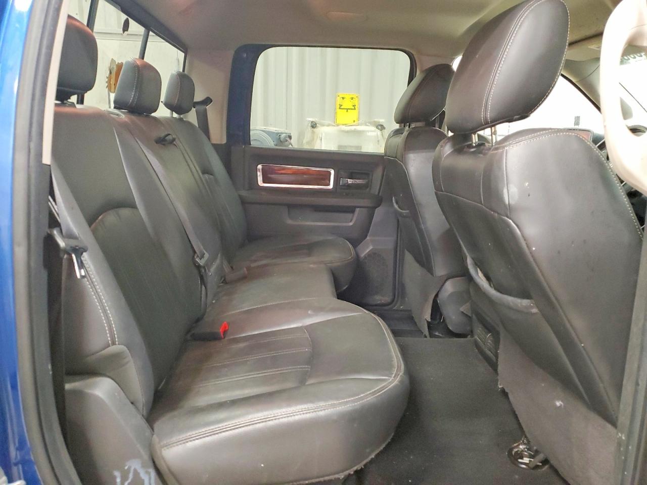 2010 Dodge Ram 1500 Синий vin: 1D7RV1CT7AS136738