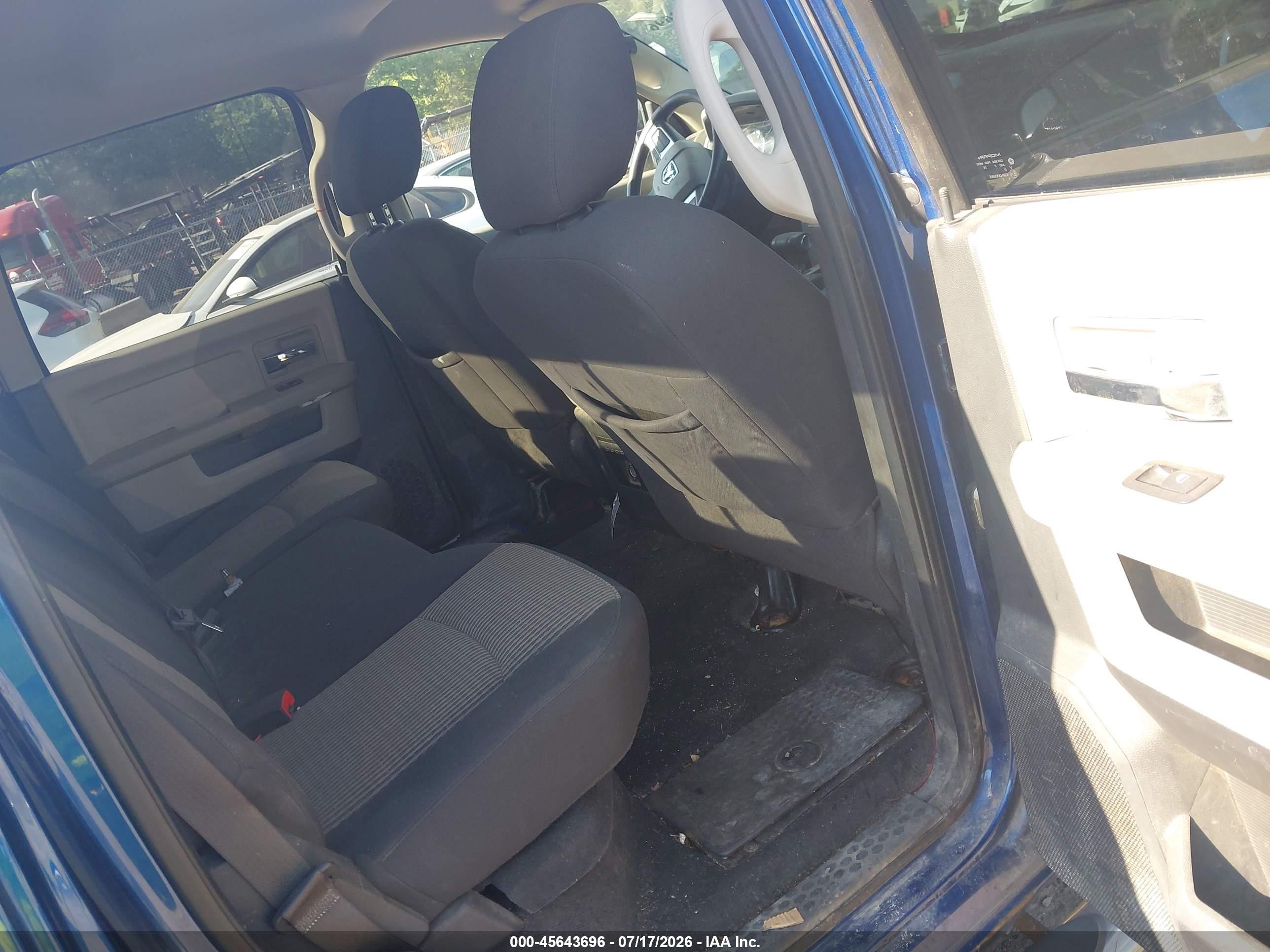 2010 Dodge Ram 1500 Slt/sport/trx Blue vin: 1D7RV1CT7AS202172