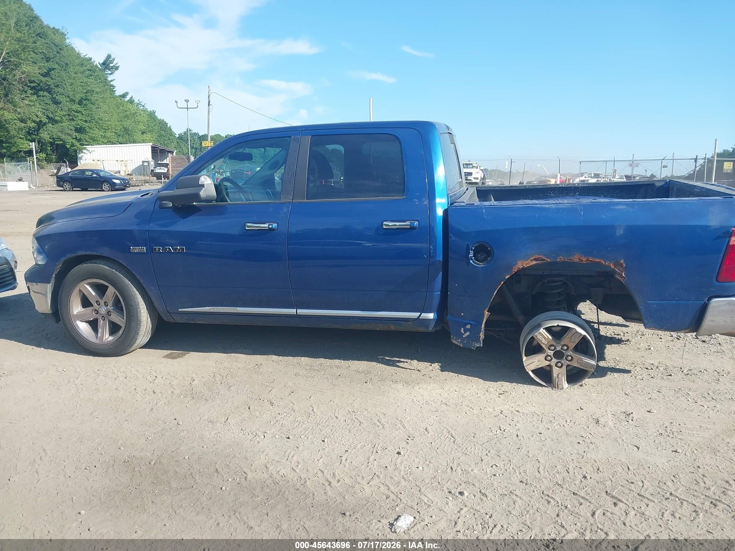 2010 Dodge Ram 1500 Slt/sport/trx Blue vin: 1D7RV1CT7AS202172