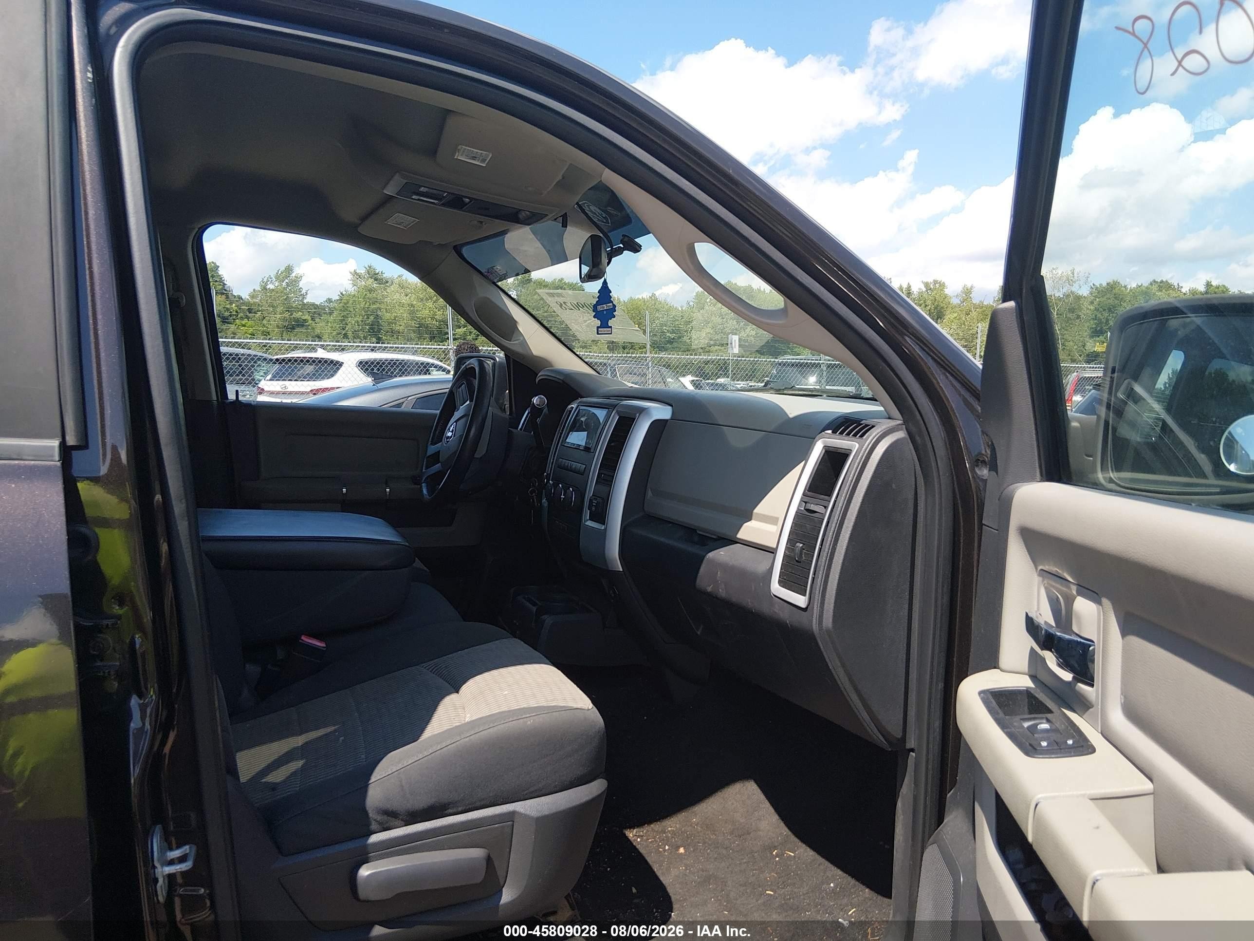 2010 Dodge Ram 1500 Slt/sport/trx Коричневый vin: 1D7RV1CT7AS239187