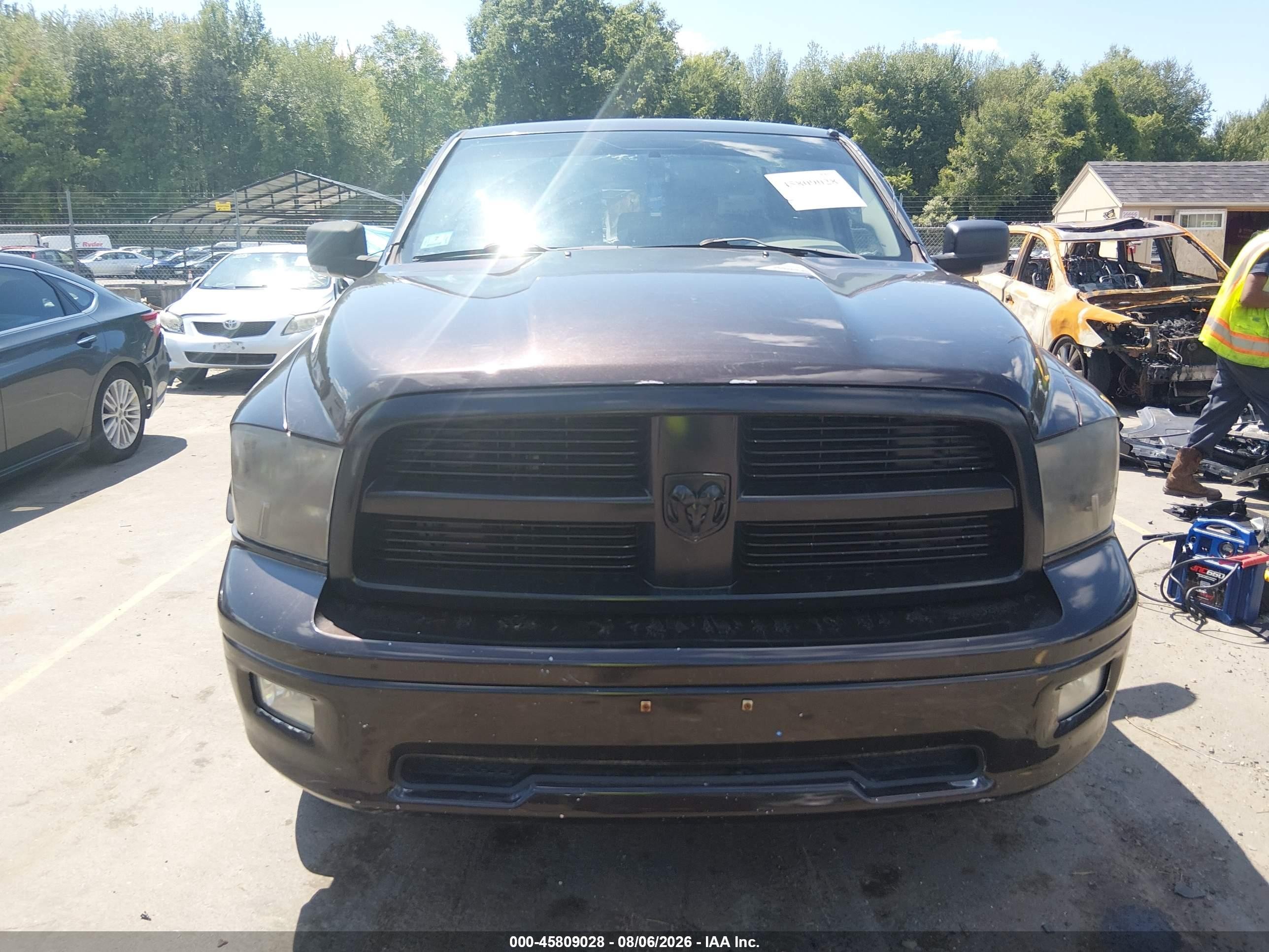 2010 Dodge Ram 1500 Slt/sport/trx Коричневый vin: 1D7RV1CT7AS239187
