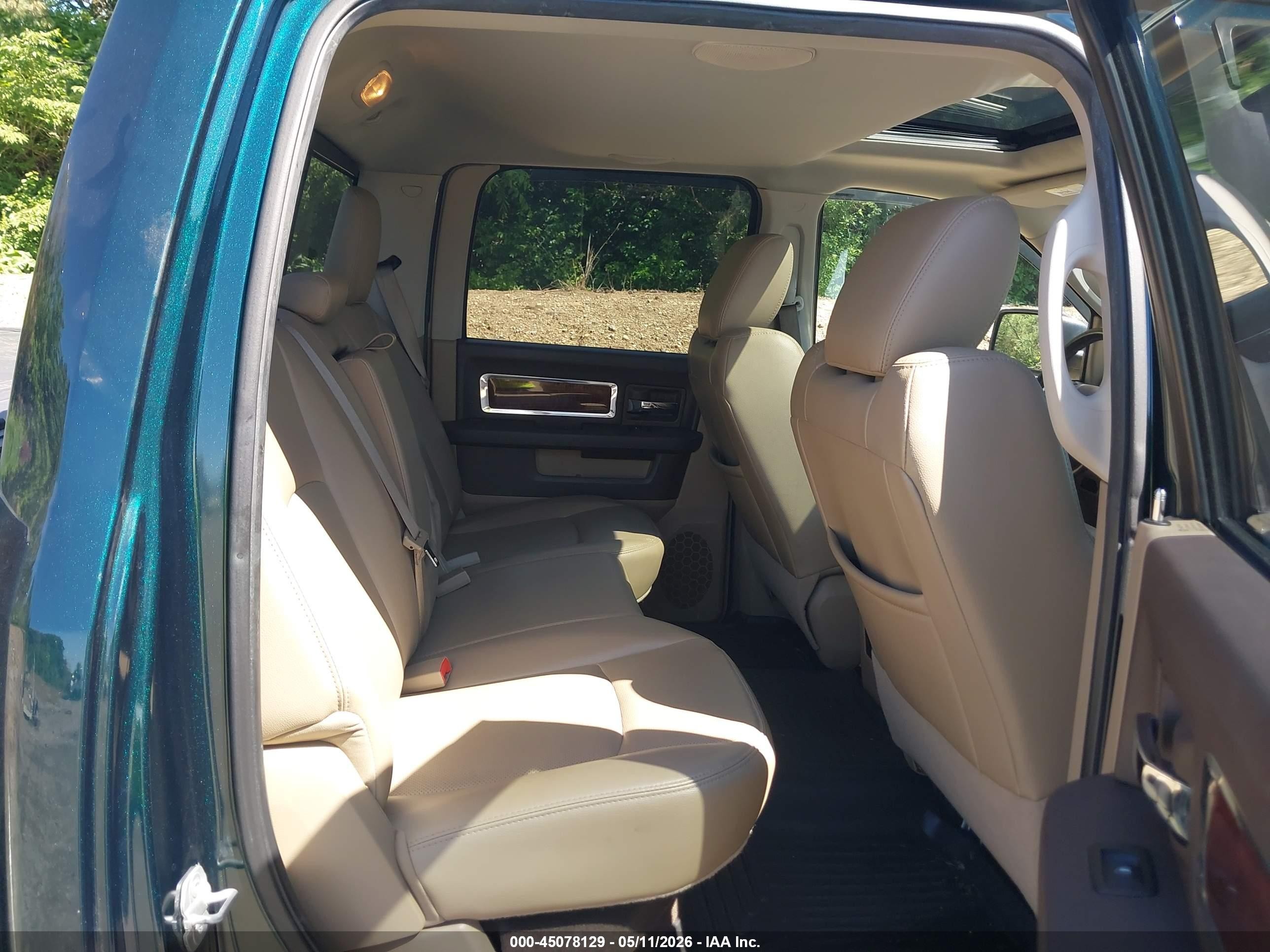 2011 Ram 1500 Laramie Зеленый vin: 1D7RV1CT7BS620507