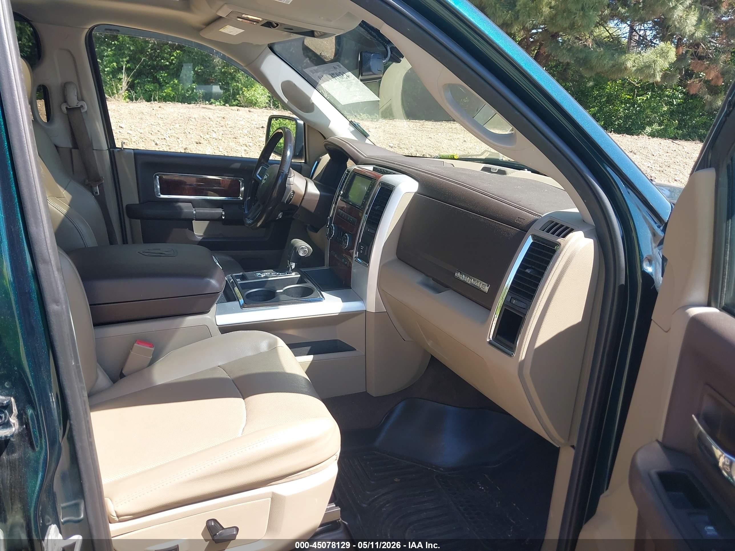 2011 Ram 1500 Laramie Зеленый vin: 1D7RV1CT7BS620507
