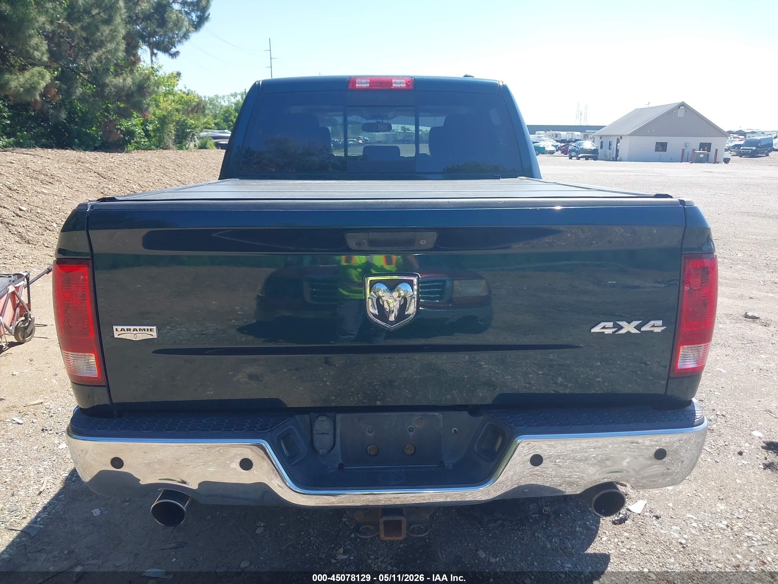 2011 Ram 1500 Laramie Зеленый vin: 1D7RV1CT7BS620507
