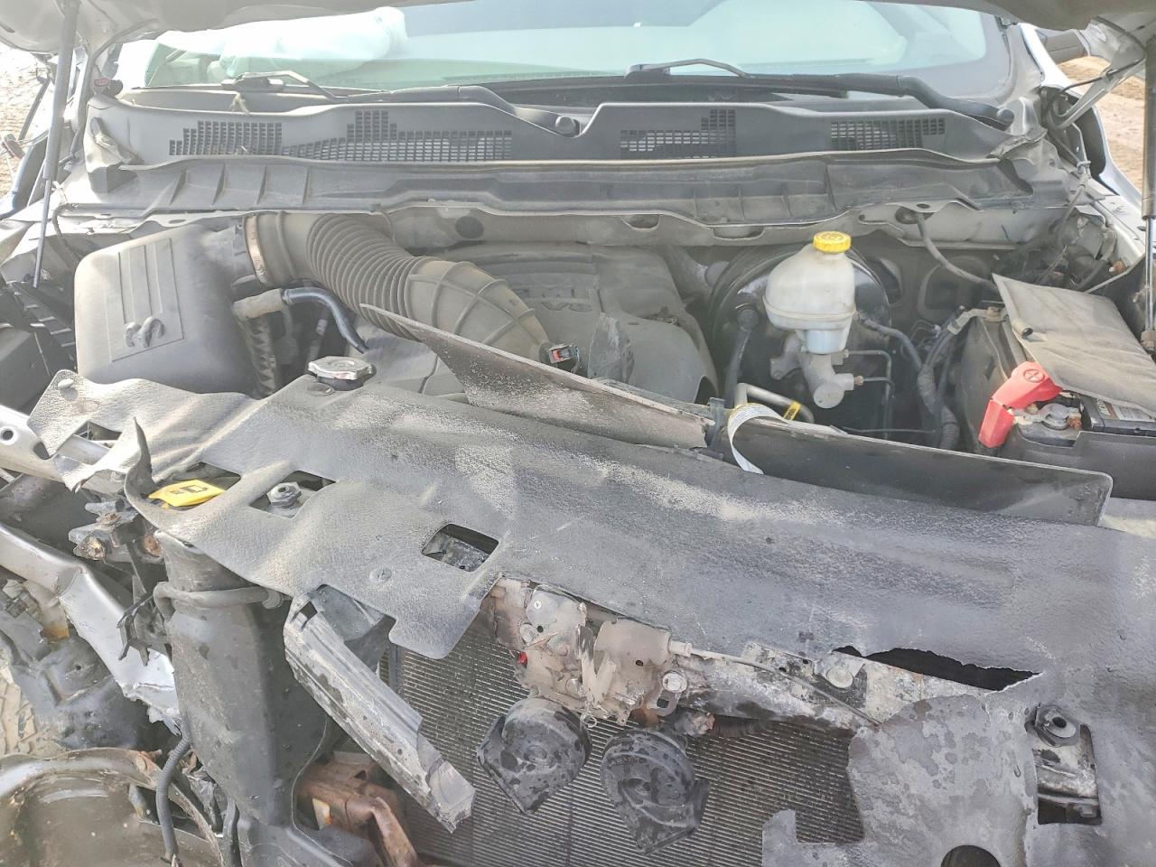 2011 Dodge Ram 1500 Серебряный vin: 1D7RV1CT7BS675149