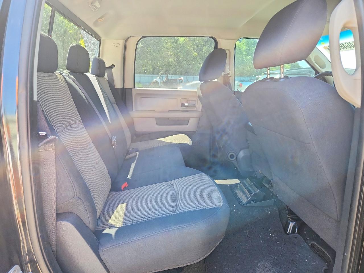 2010 Dodge Ram 1500 Black vin: 1D7RV1CT8AS212354
