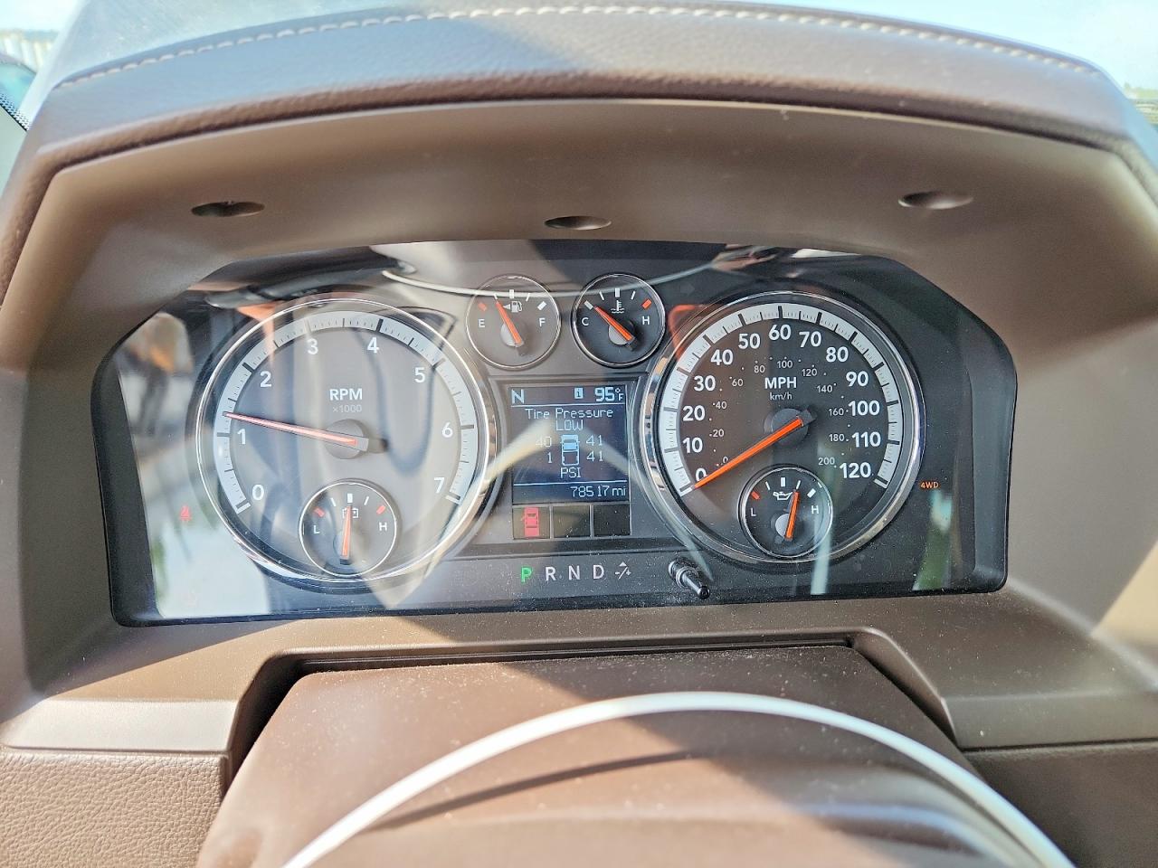 2011 Dodge Ram 1500 Brown vin: 1D7RV1CT8BS570670