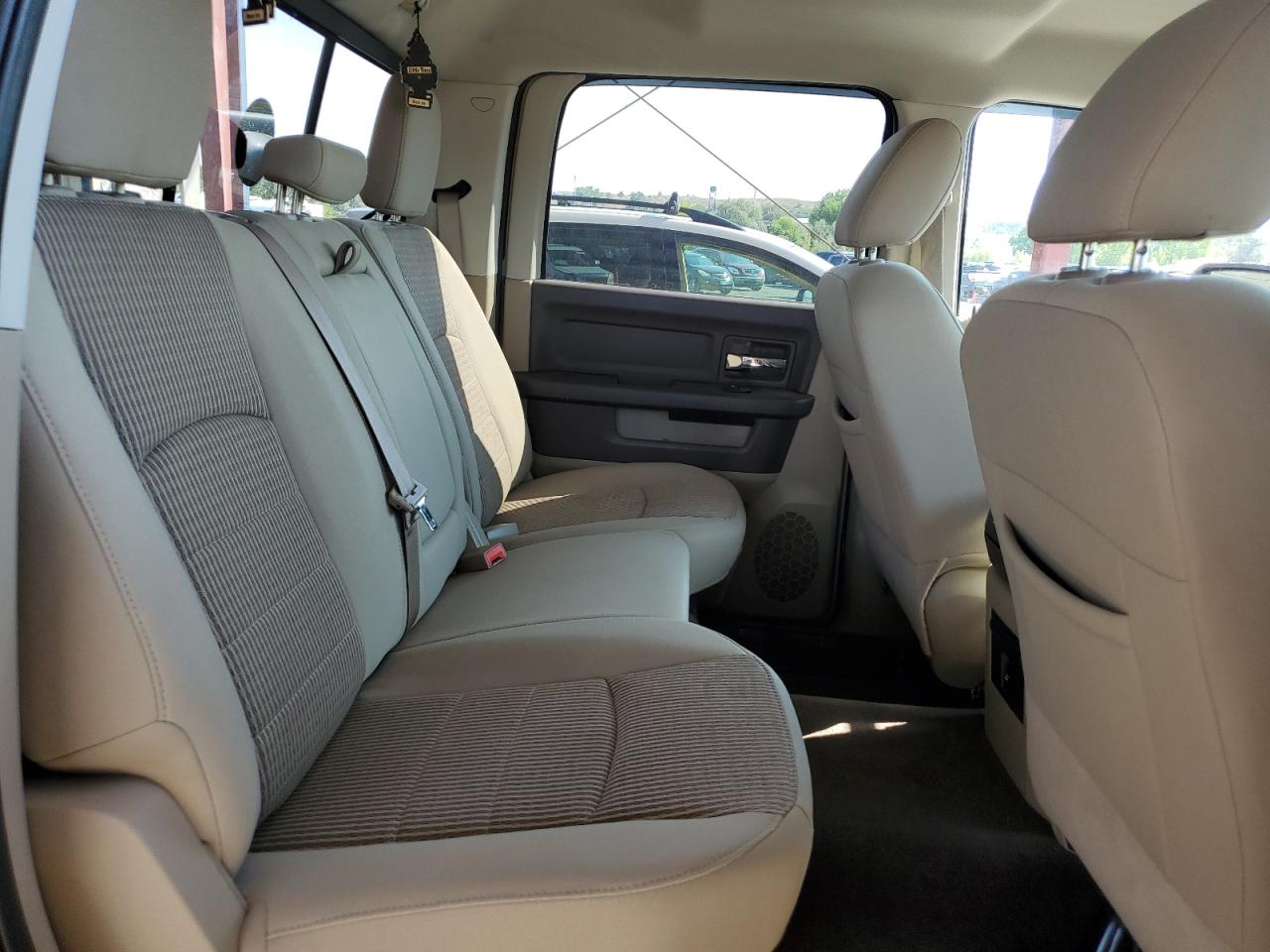 2011 Dodge Ram 1500 Red vin: 1D7RV1CT8BS597755