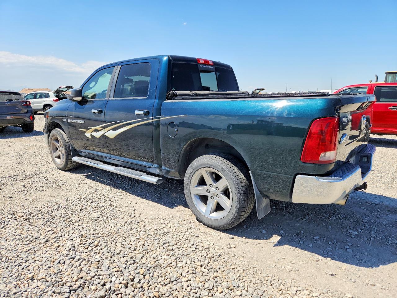 2011 Dodge Ram 1500 Зеленый vin: 1D7RV1CT8BS598033