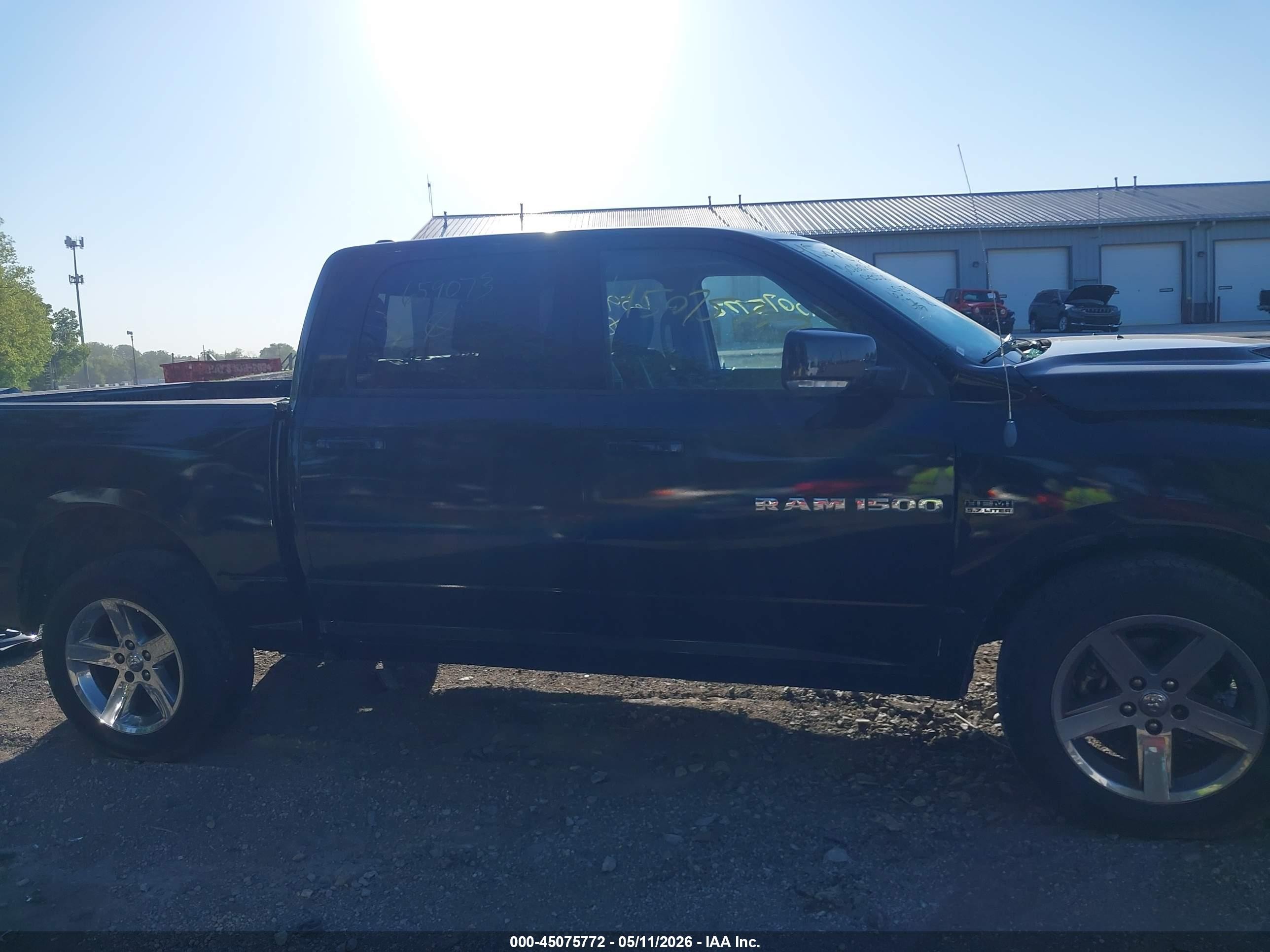 2011 Ram Ram 1500 Sport Черный vin: 1D7RV1CT8BS659073